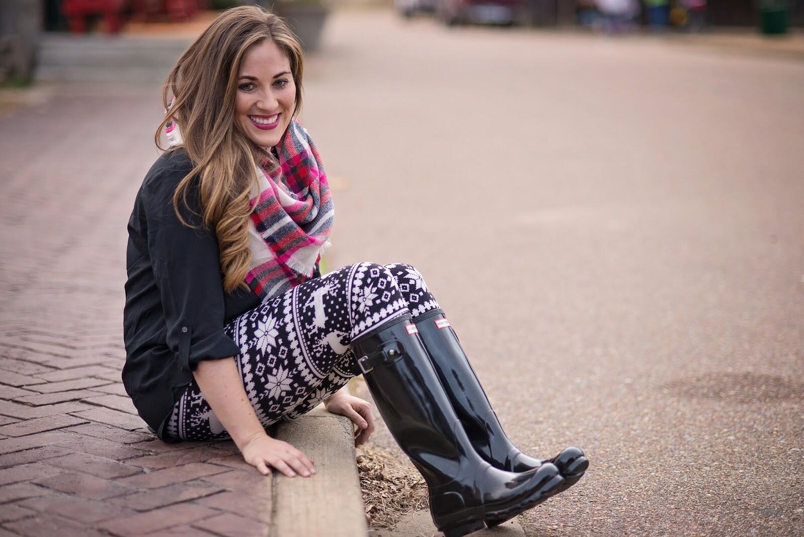 Best Winter Leggings for Women featured by top Memphis fashion blogger, Walking in Memphis in High Heels.