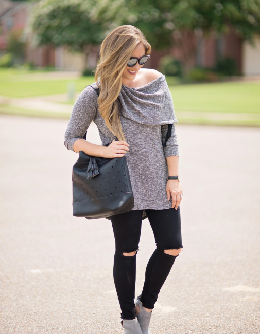 The Oversized Sweater You Need - Walking in Memphis in High Heels