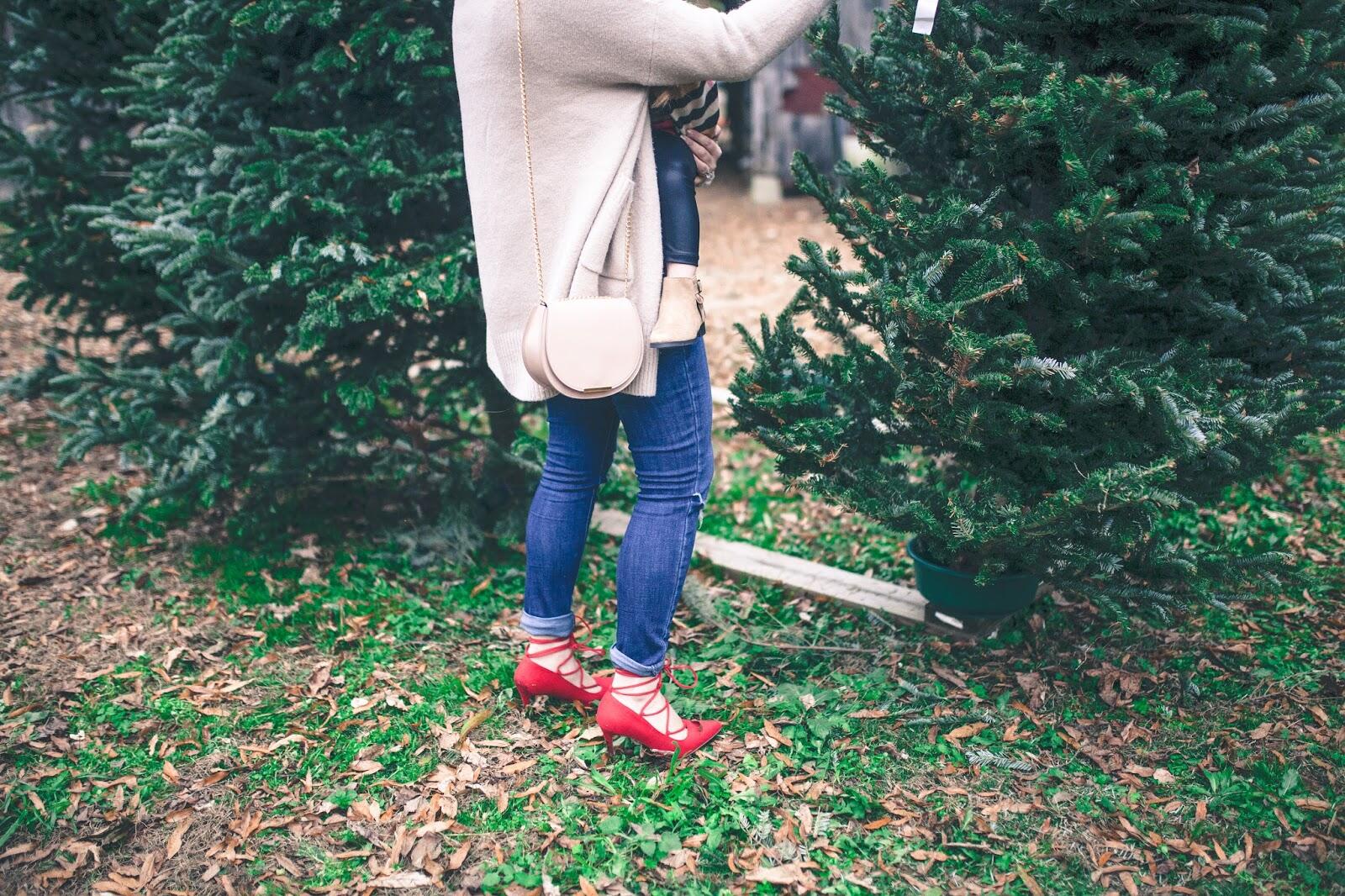 Trend Spin Linkup - Holiday Style by East Memphis fashion blogger Walking in Memphis in High Heels