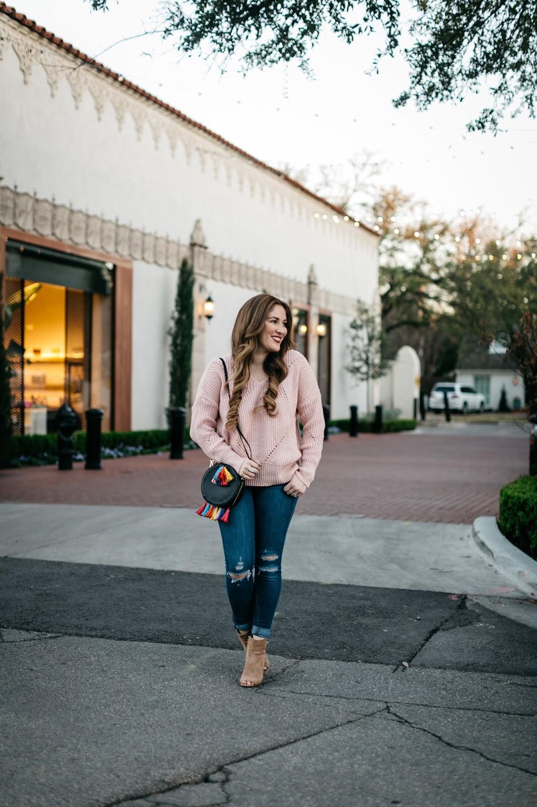 The Perfect Budget Friendly Lightweight Sweater to Transition from Winter to Spring by Walking in Memphis in High Heels