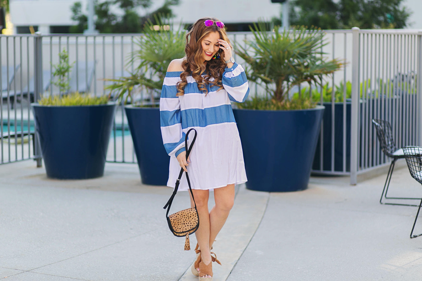 Trend Spin Linkup - Favorite Sunglasses by fashion blogger Laura form Walking in Memphis in High Heels