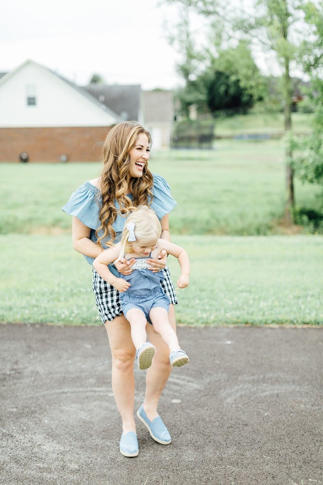 How to Wear Double Chambray with TOMS by fashion blogger Laura of Walking in Memphis in High Heels