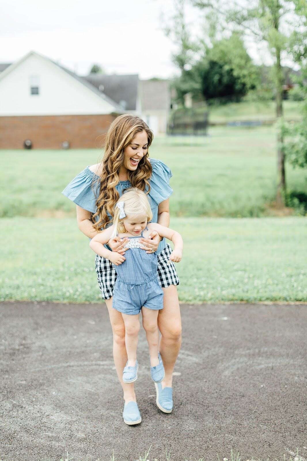How to Wear Double Chambray with TOMS by fashion blogger Laura of Walking in Memphis in High Heels