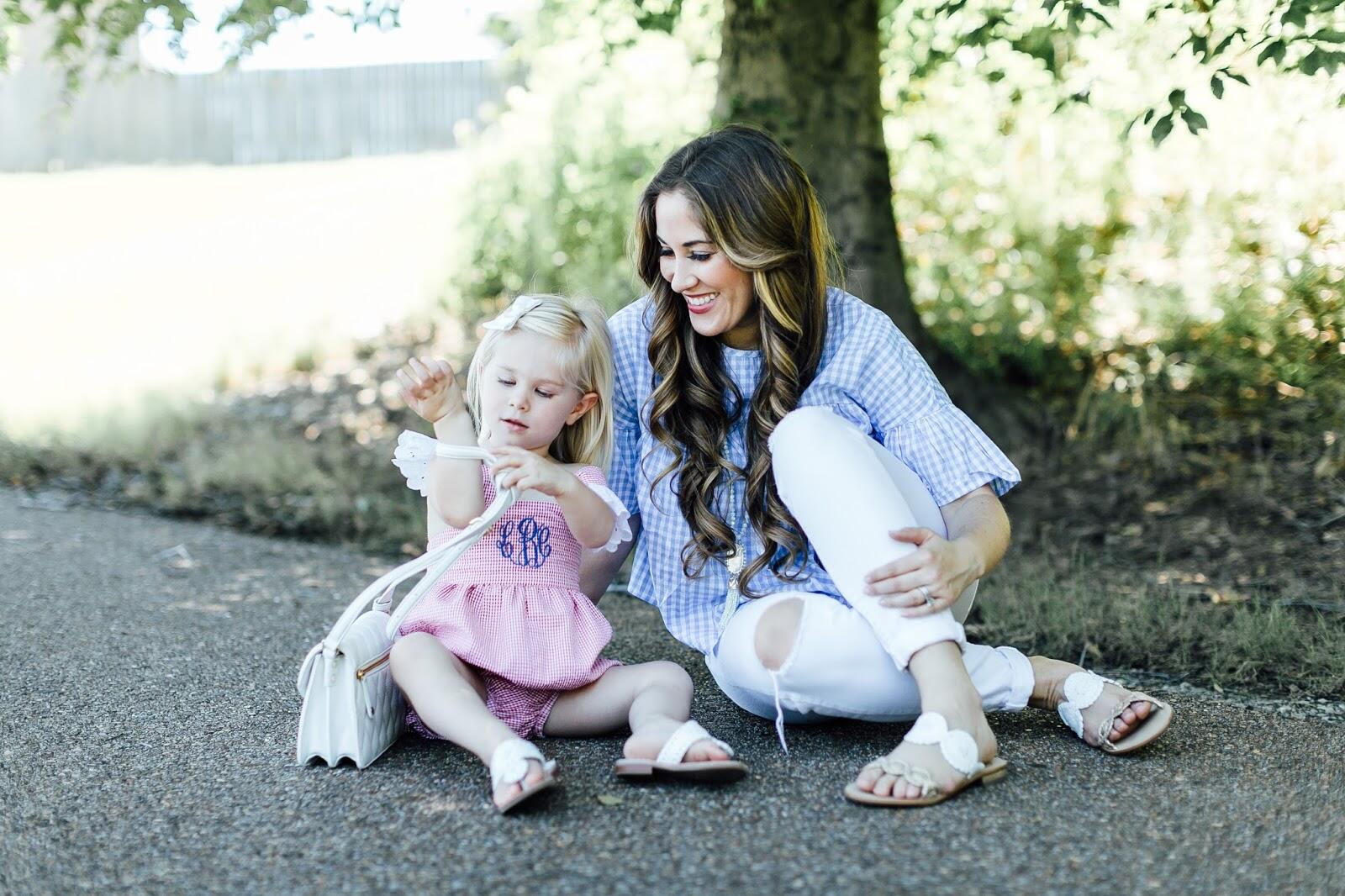 Mamas & Minis Collective - Summer Sandals with Jack Rogers by fashion blogger Laura of Walking in Memphis in High Heels