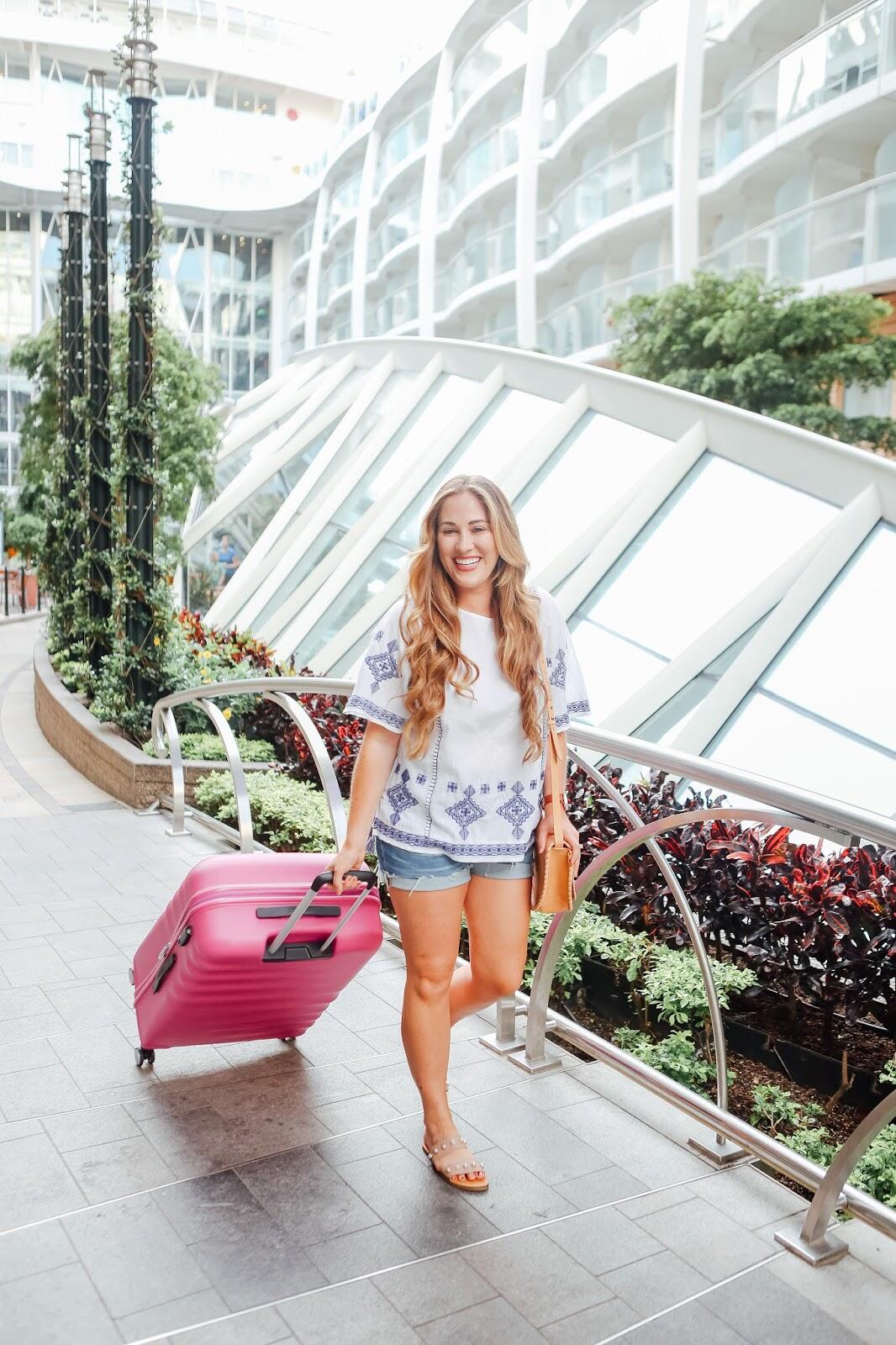  The Ultimate Packing Checklist for an International Trip by popular blogger Walking in Memphis in High Heels