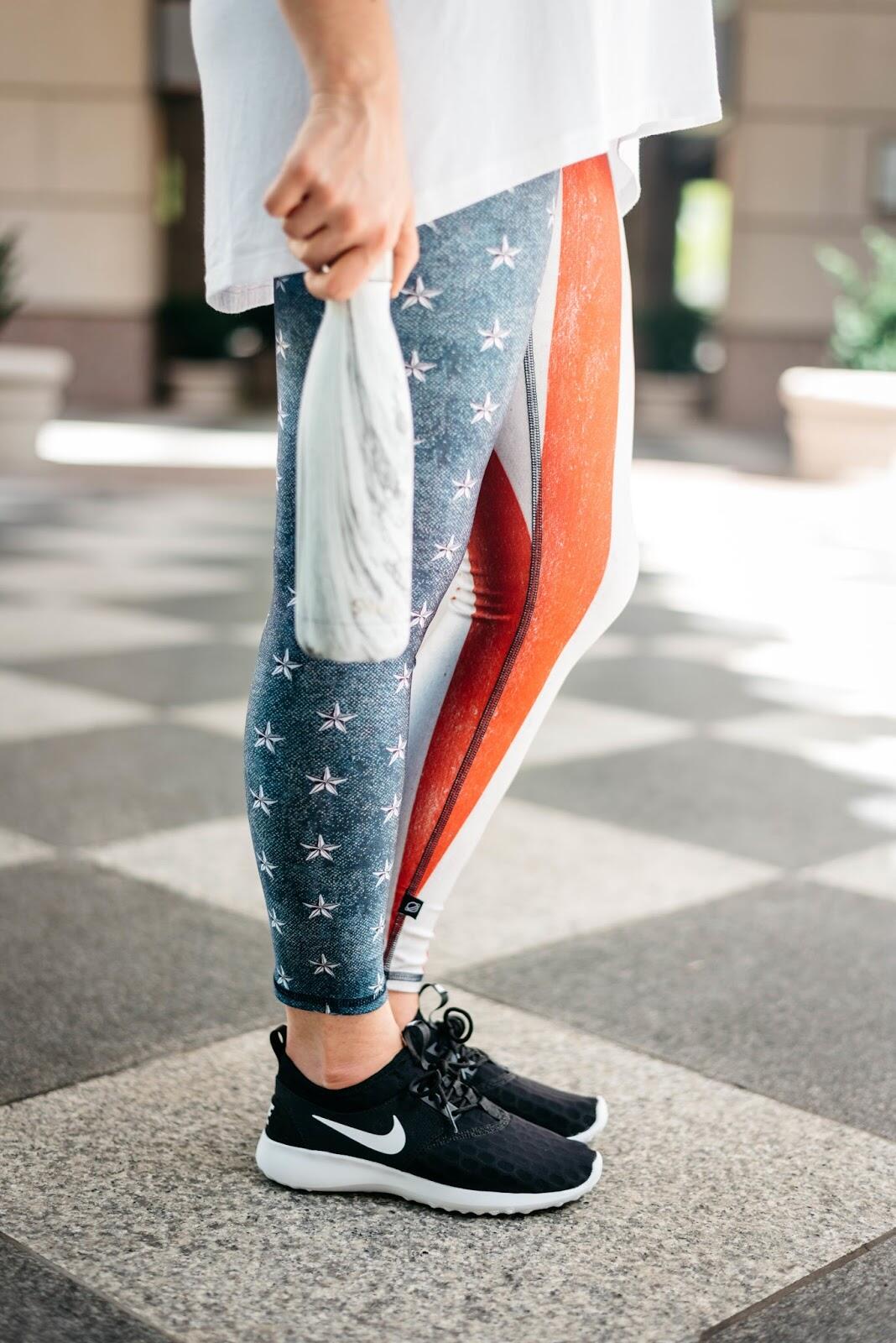 Red, White & Run - Patriotic Workout Clothes by fashion blogger Walking in Memphis in High Heels