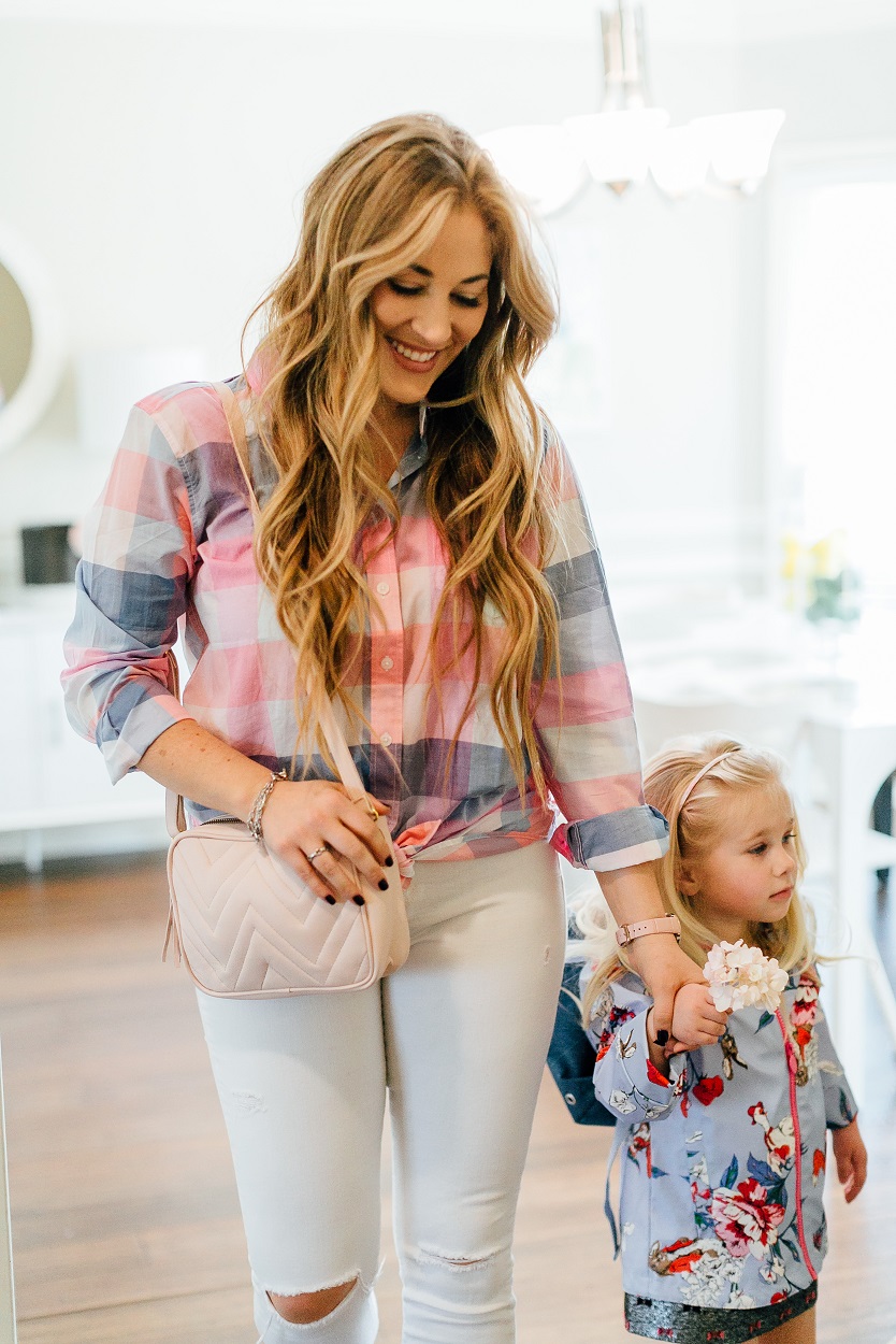 Casual Look for Transitional Weather by popular fashion blogger, Walking in Memphis in High Heels