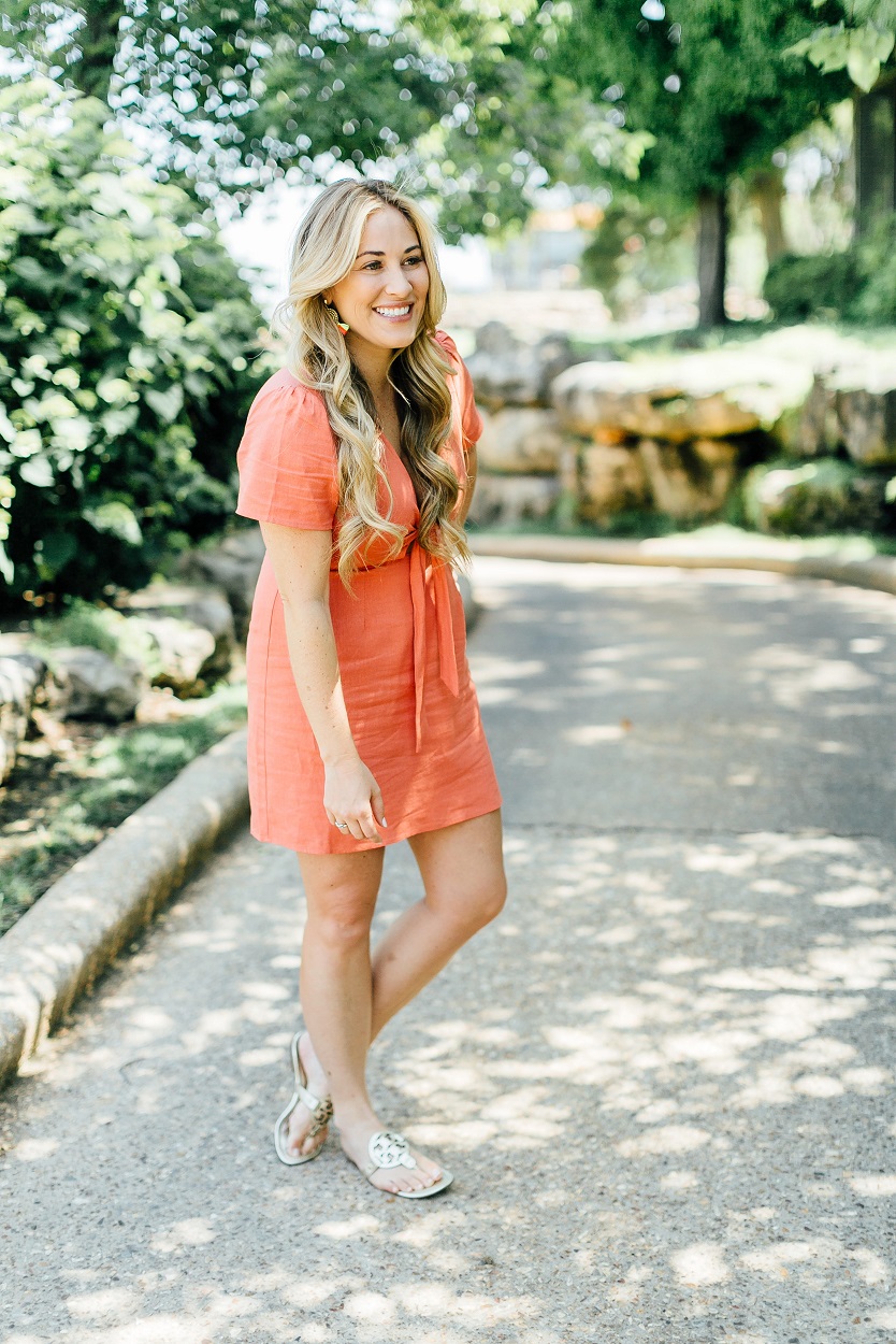 how to style coral jeans for spring or summer - Savvy Southern Chic