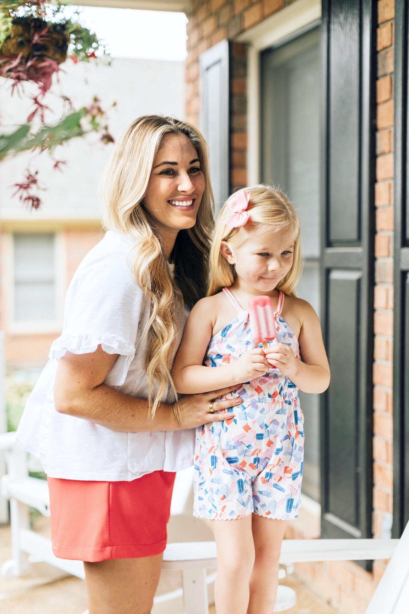 Mommy and Me Labor Day outfits featured by popular fashion blogger, Walking in Memphis in High Heels