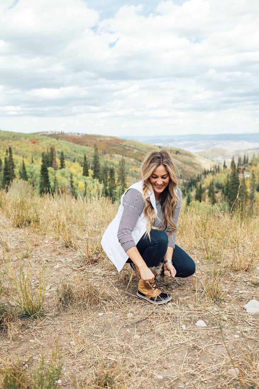 Top Places to Go Hiking in the Fall featured by top travel blogger, Walking in Memphis in High Heels: Park City