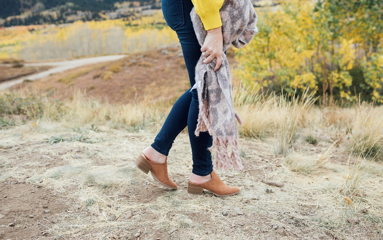 Turning Heads Linkup- The Chai Boot by Jambu - Elegantly Dressed