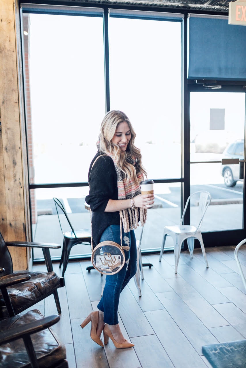 Marleylilly Monogrammed Circle Bag - Walking in Memphis in High Heels