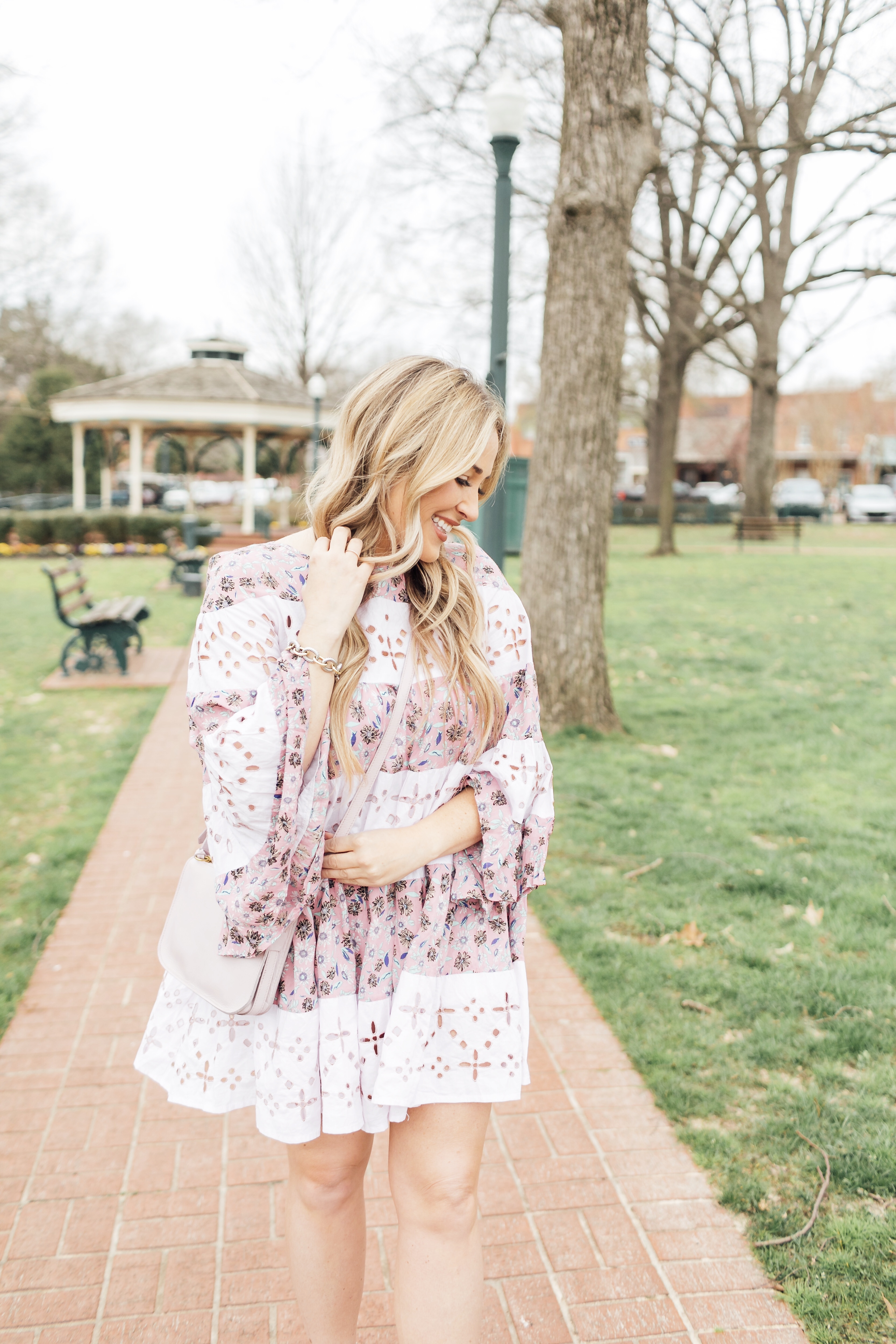 Spring Style Fashion - Walking in Memphis in High Heels