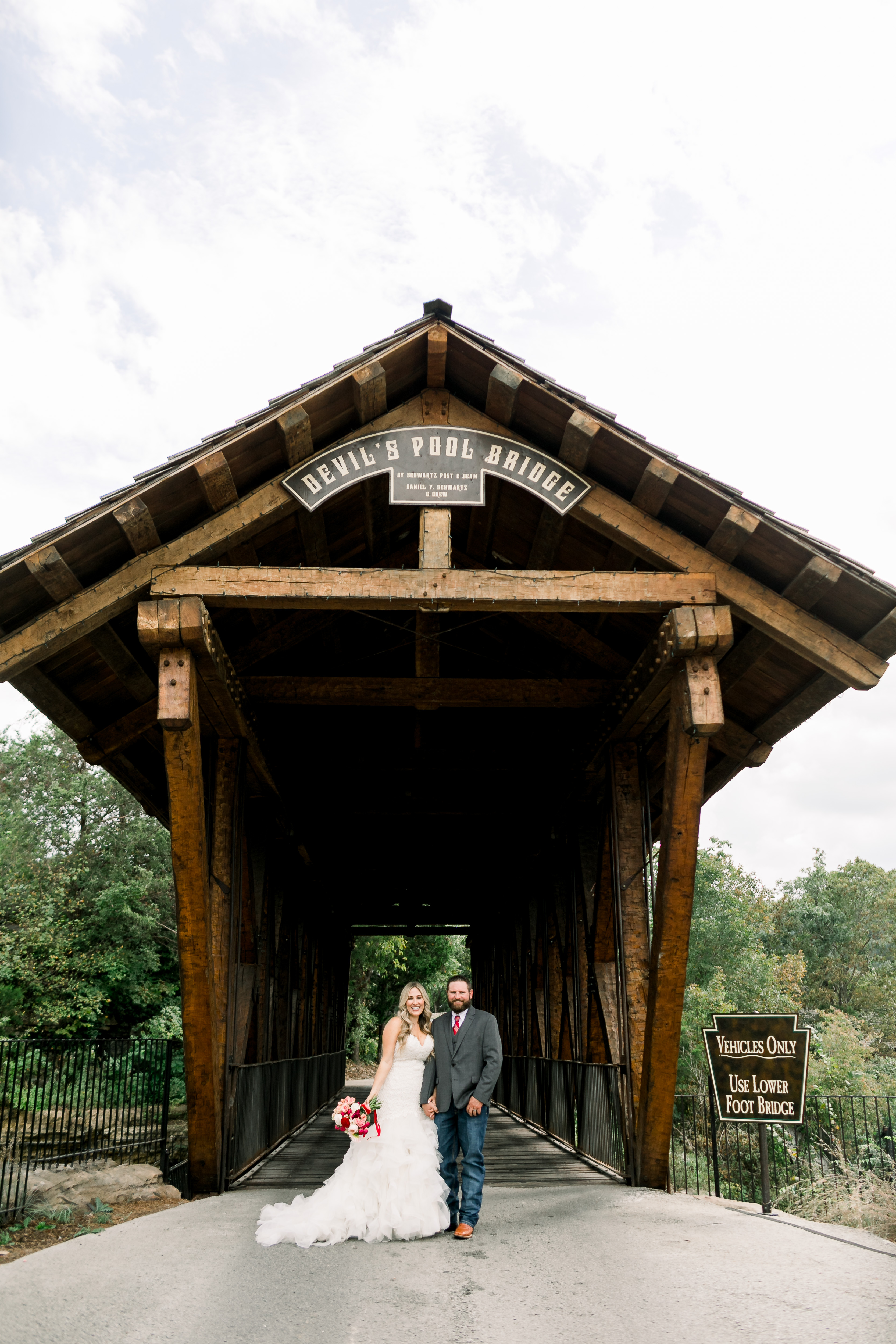 Rustic Fall Wedding in the Ozark Mountains in Branson, Missouri featured by top US lifestyle blog, Walking in Memphis in High Heels.