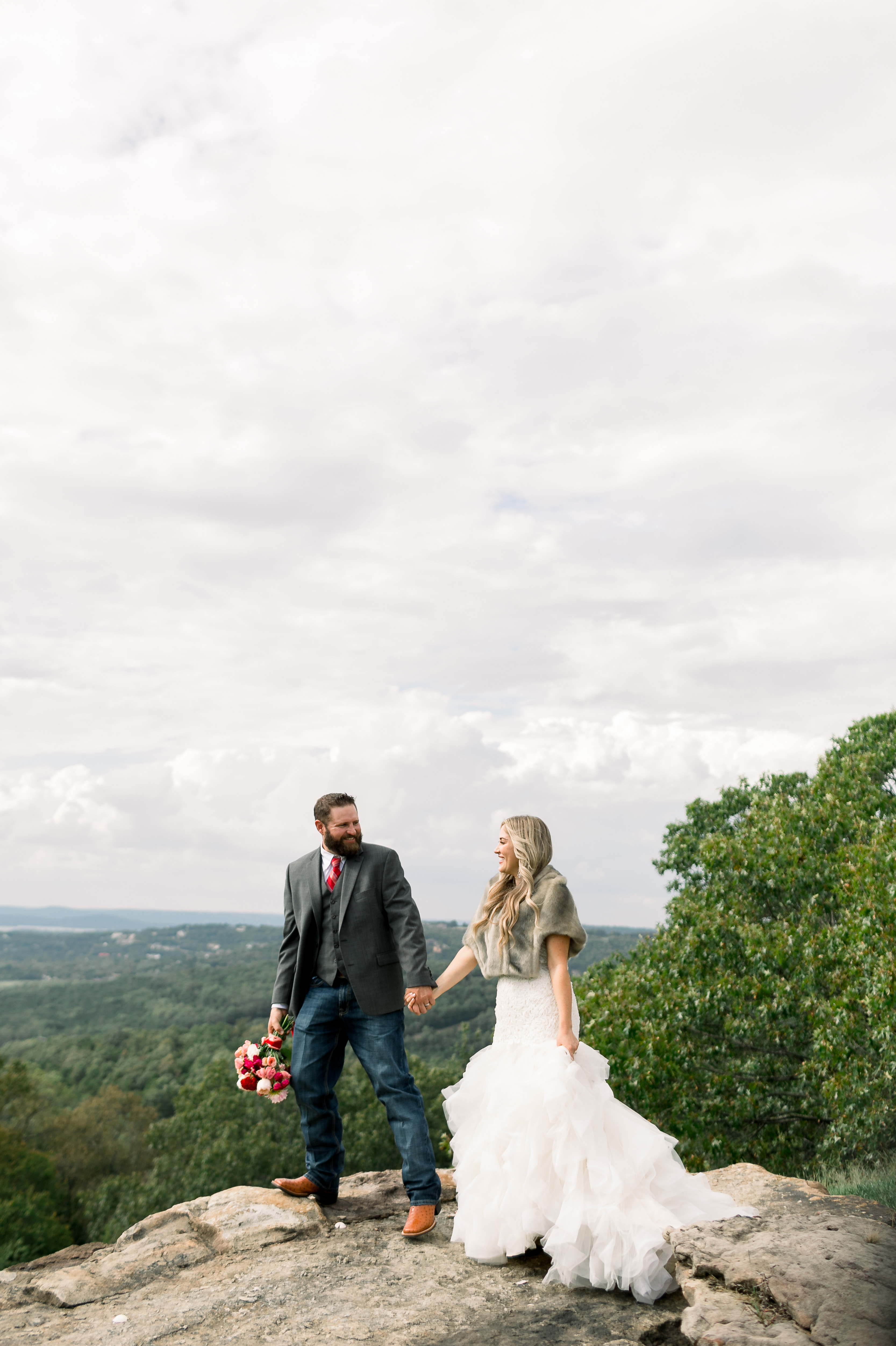 Rustic Fall Wedding in the Ozark Mountains in Branson, Missouri featured by top US lifestyle blog, Walking in Memphis in High Heels.