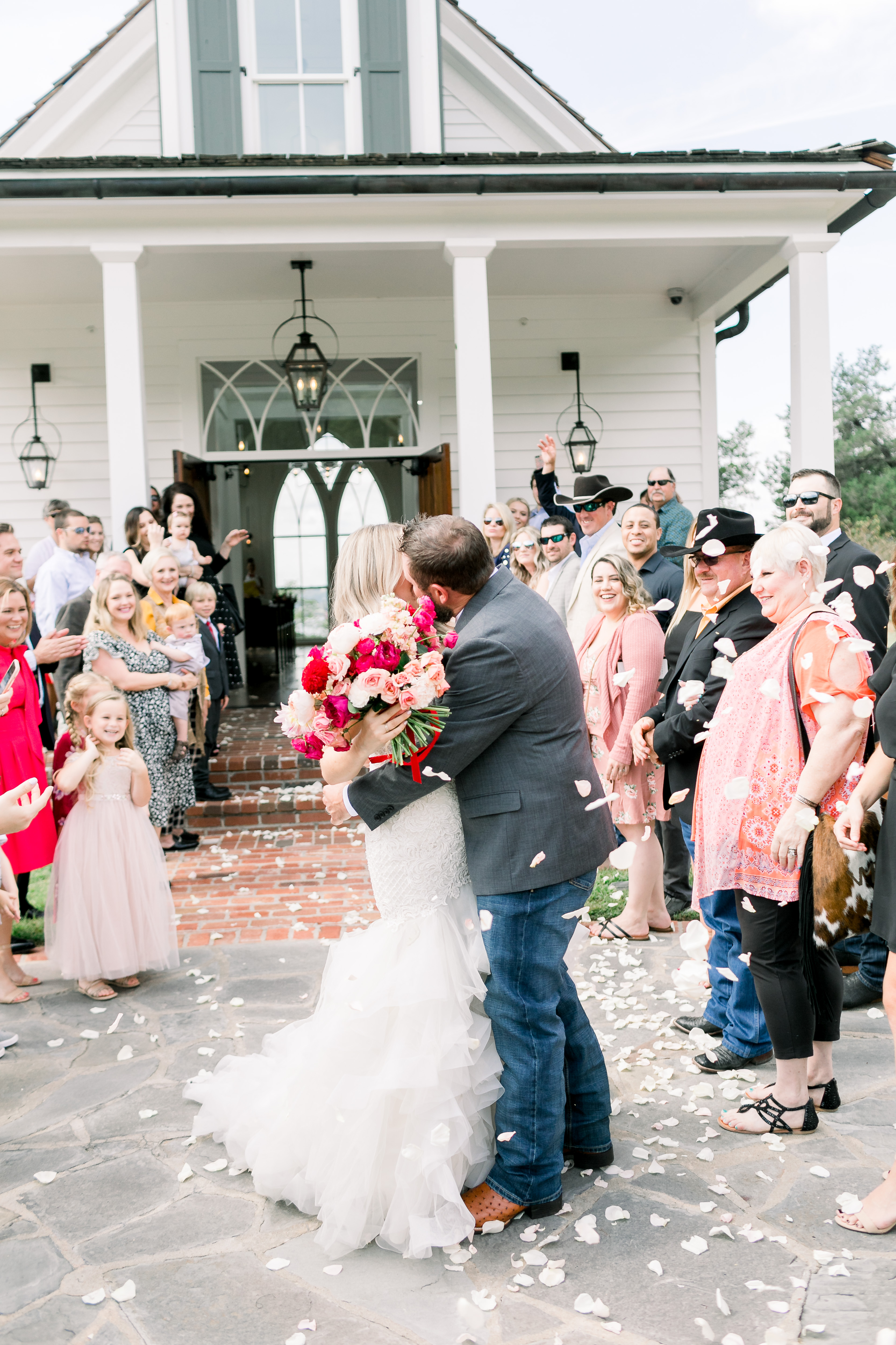 Rustic Fall Wedding in the Ozark Mountains in Branson, Missouri featured by top US lifestyle blog, Walking in Memphis in High Heels.