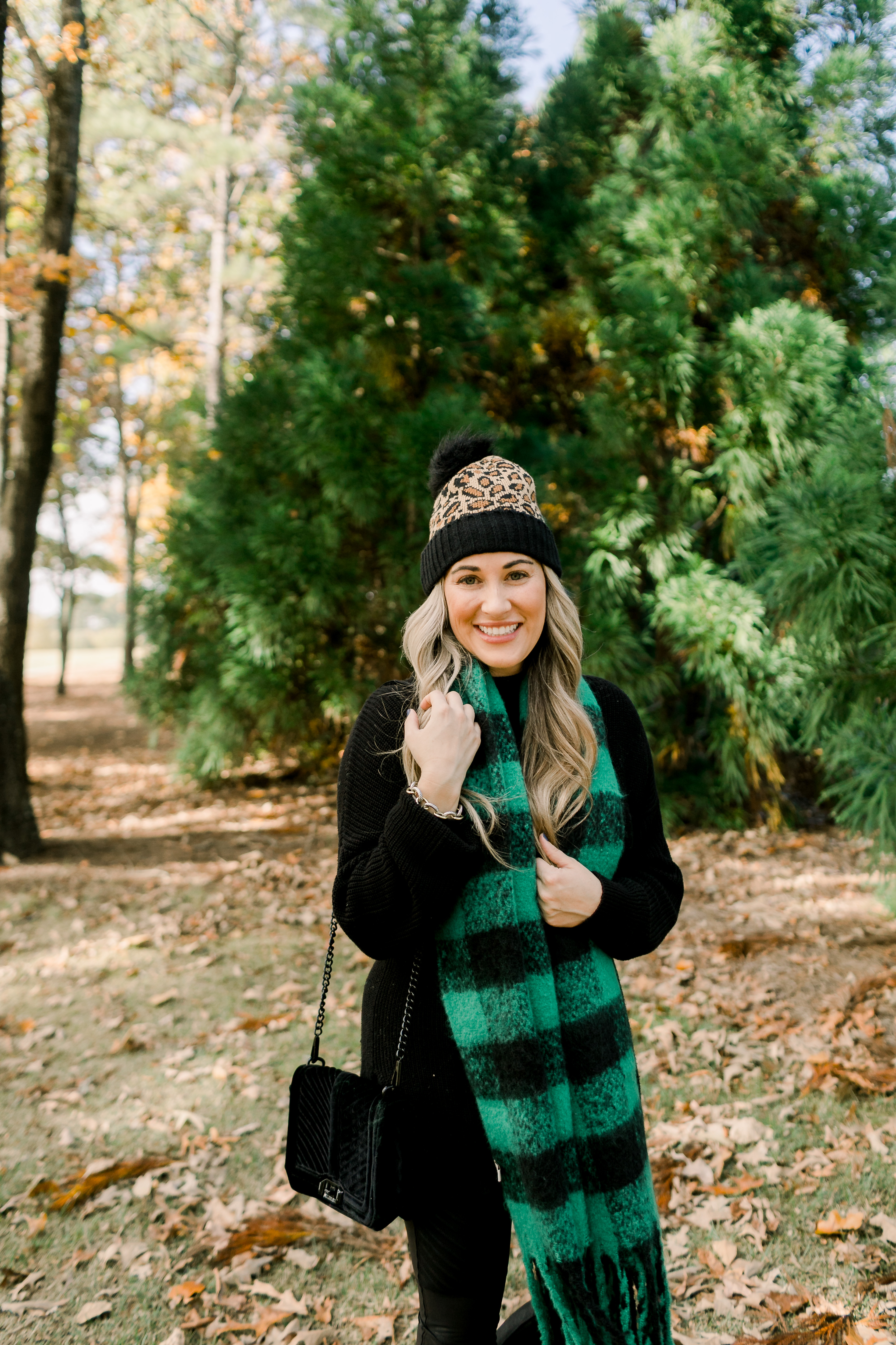 Foolproof Travel Outfit For Fall + Tips : Leggins, Plaid Scarf & Green  Parka - SUPPLECHIC