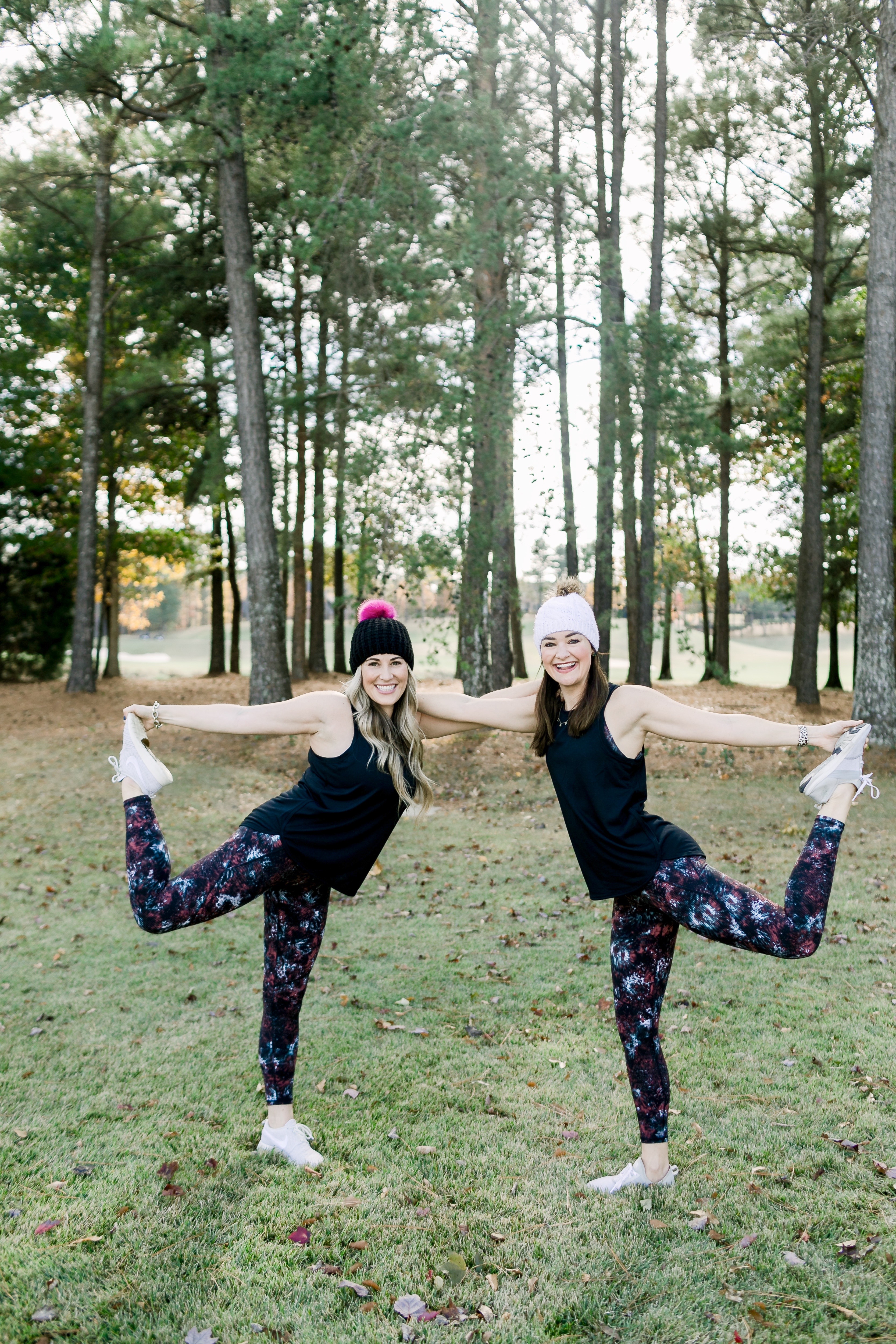 Holiday fitness challenge week 3 featured by top Memphis fitness blog, Walking in Memphis in High Heels: image of a woman wearing Sweaty Better leggings and sports bra, and Women’s NIKE Epic Phantom React Flyknit running shoes.