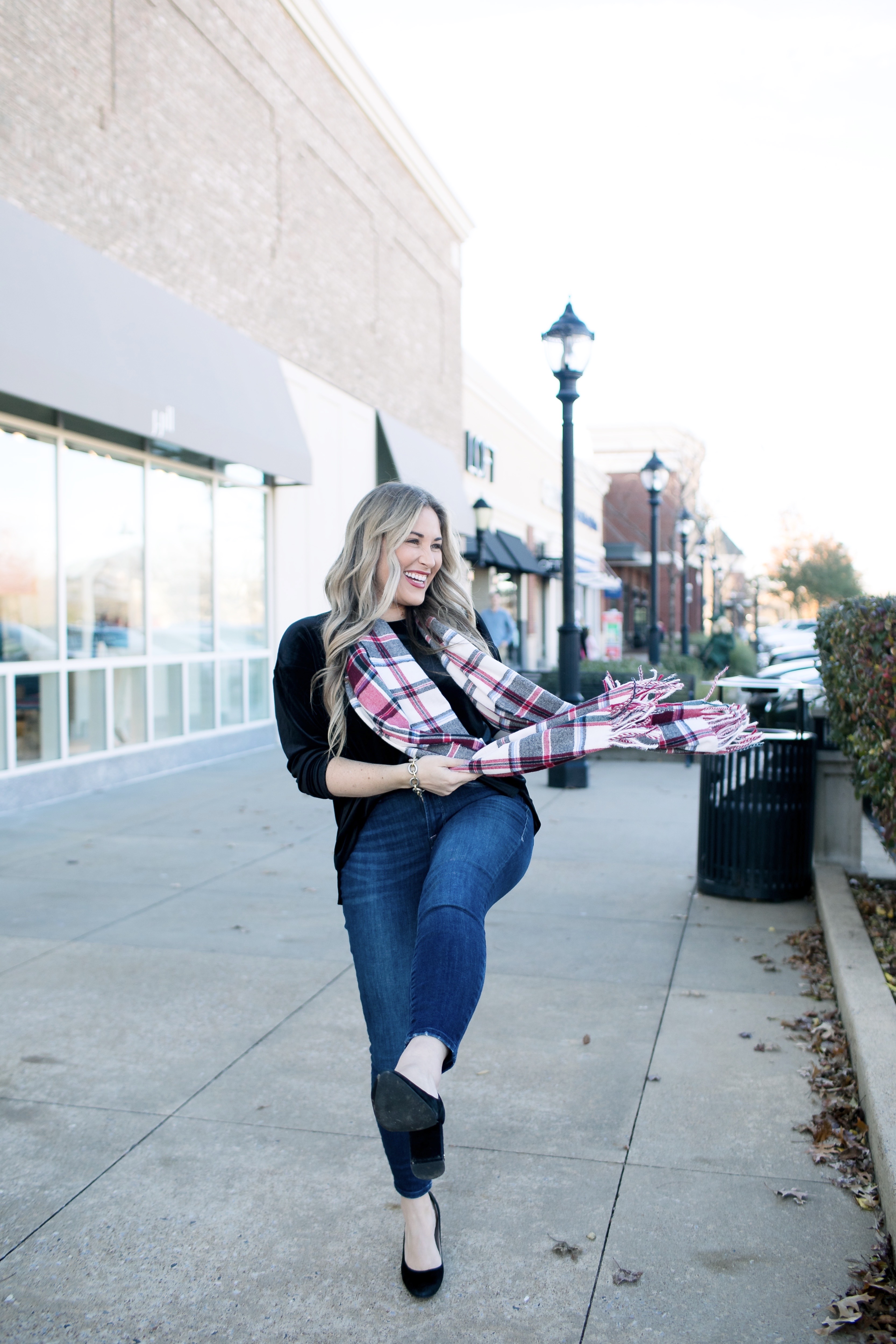 J Jill Gifts for Her featured by top Memphis life and style blog, Walking in Memphis in High Heels.
