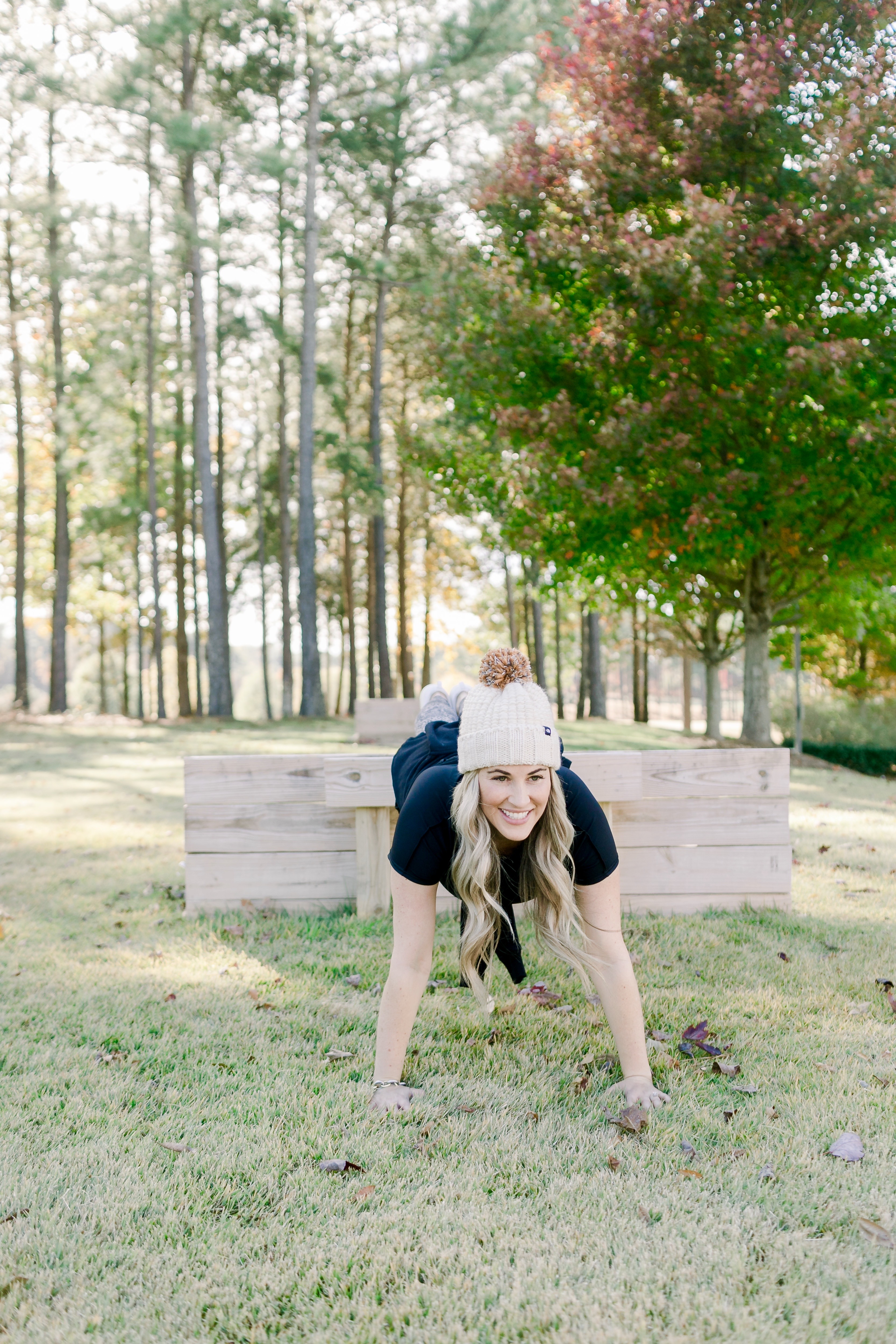 Holiday Honey Hustle fitness Challenge Week 5 featured by top US fitness blog, Walking in Memphis in High Heels.