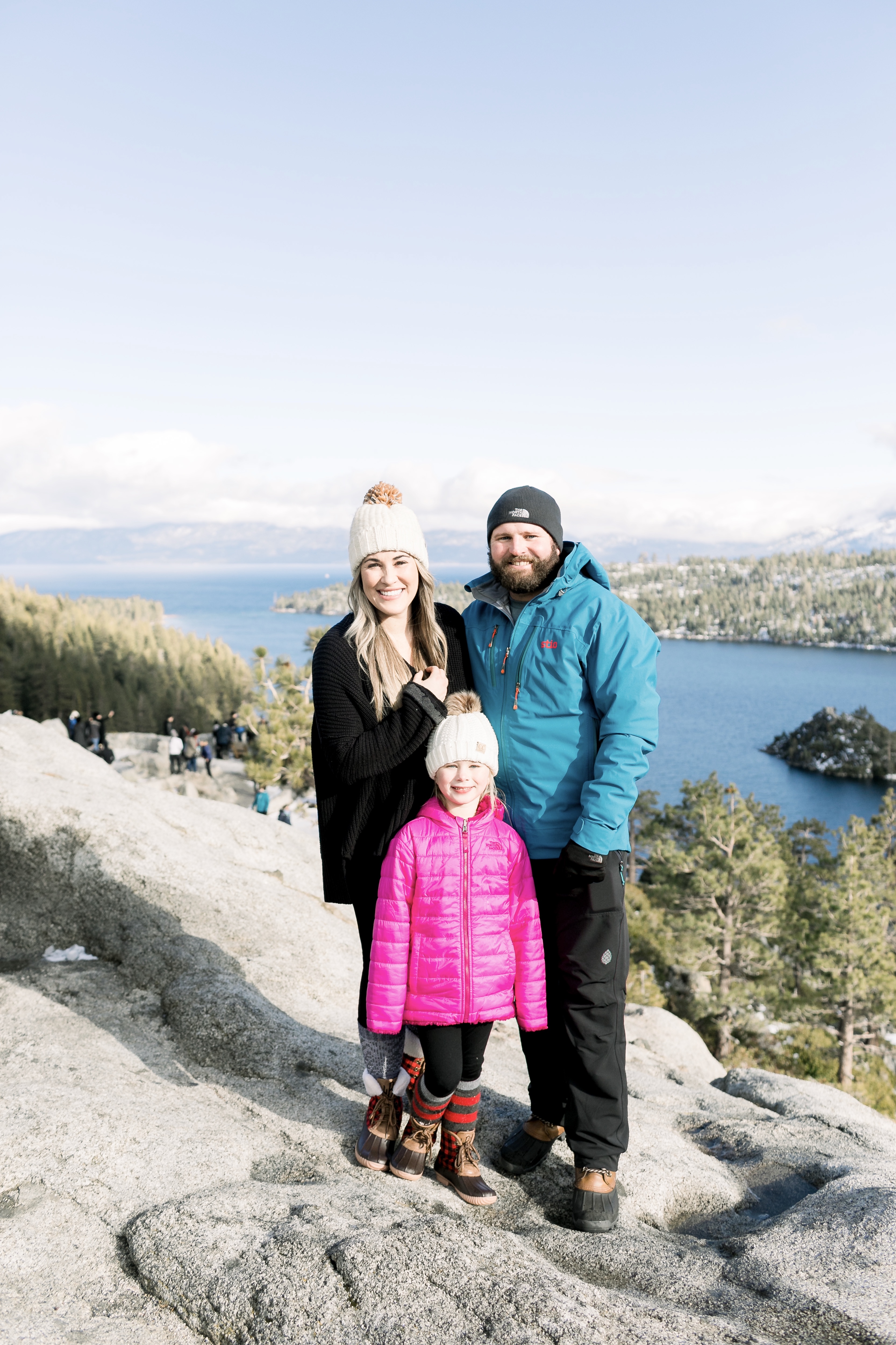 Travel Guide: the Best Things to Do in Lake Tahoe in Winter featured by top US travel blog, Walking in Memphis in High Heels.