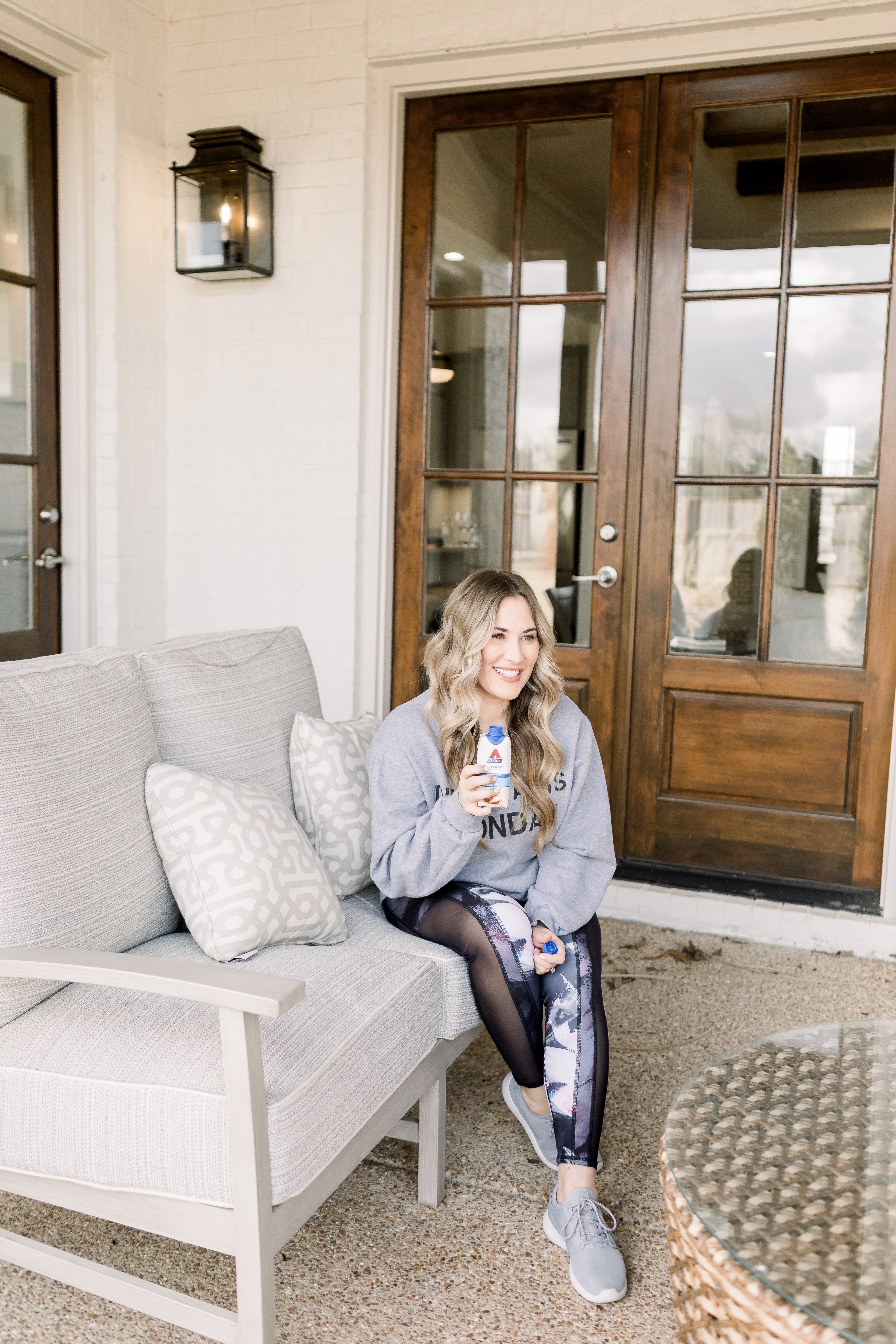 warm winter leggings featured by top Memphis fitness blog, Walking in Memphis in High Heels.