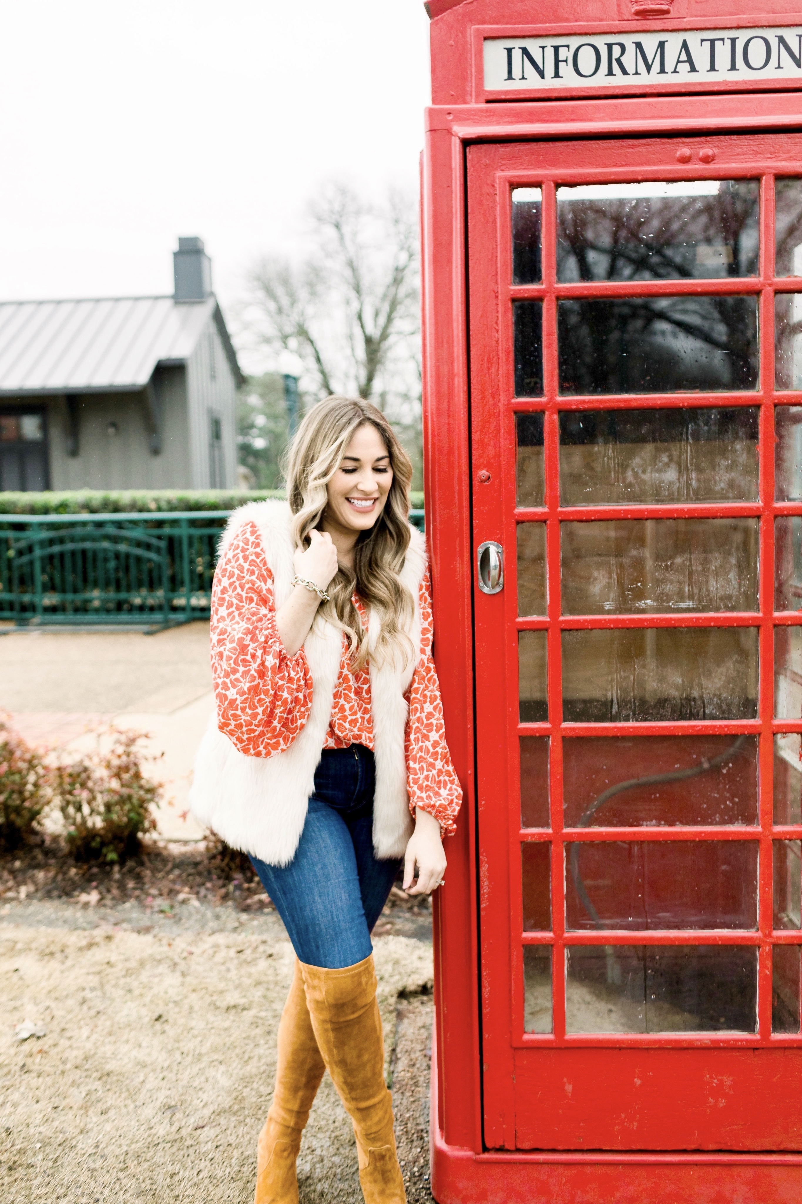 Floral blouse styled for Spring by top Memphis fashion blog, Walking in Memphis in High Heels: image of a woman wearing an Azokoe floral blouse from Amazon fashion.