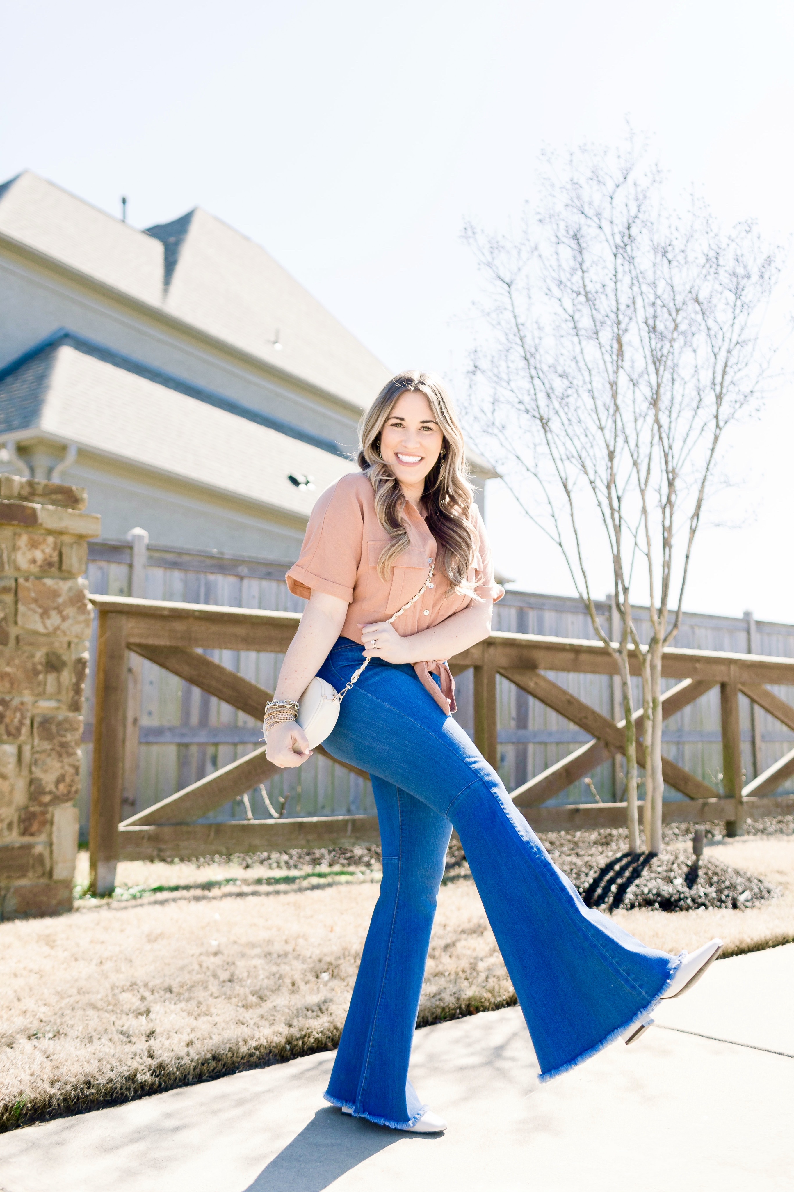 Southern Womens Show Memphis featured by top Memphis fashiong blogger, Walking in Memphis in High Heels.