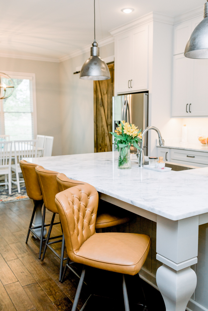 White Farmhouse Kitchen featured by top Memphis lifestyle blog, Walking in Memphis in High Heels.