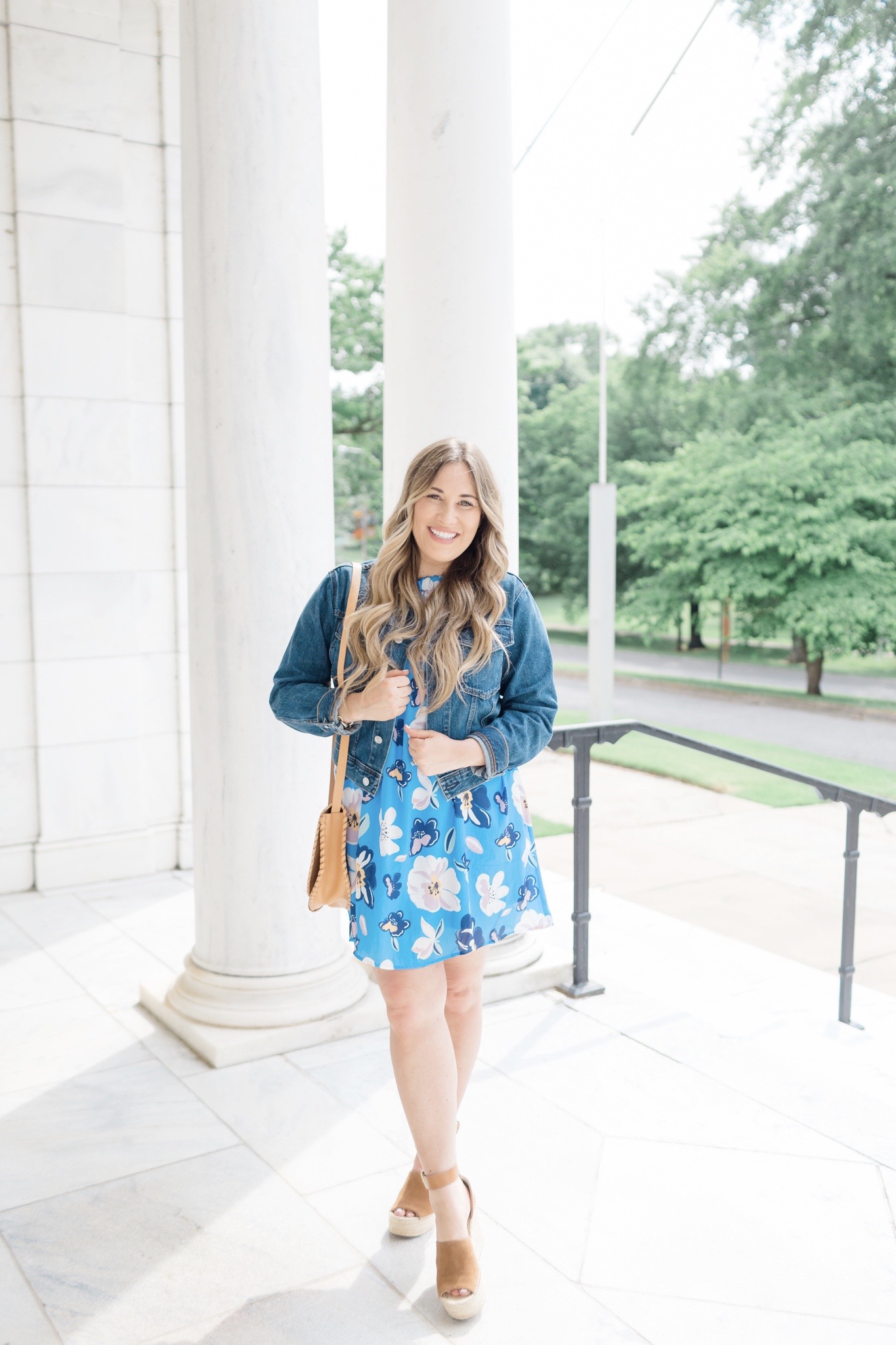 Summer colors featured by top Memphis fashion blogger, Walking in Memphis in High Heels: image of a woman wearing a Pink Lily blue floral dress.