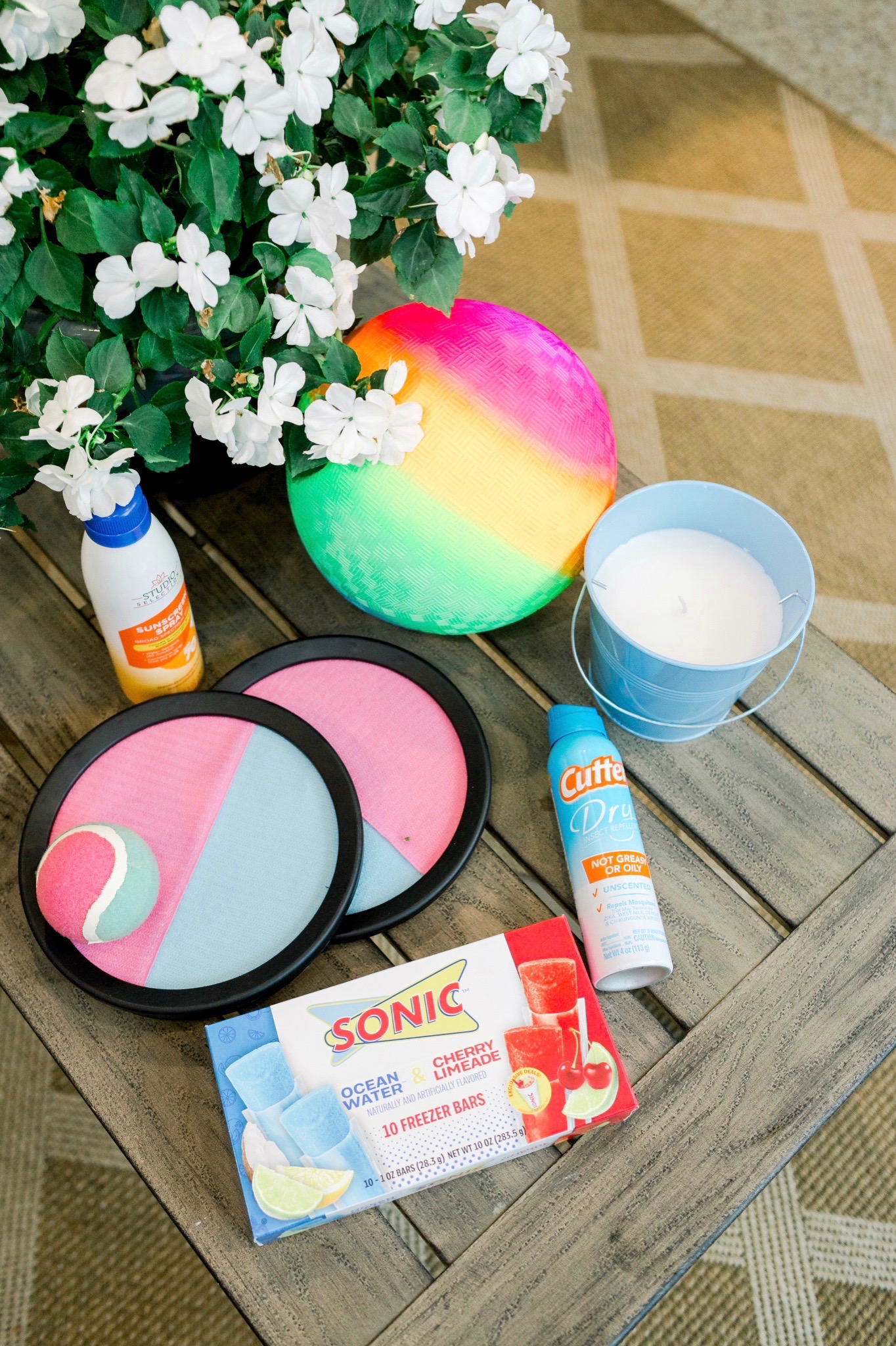 Cookouts & Game Night Essentials from Dollar General featured by top Memphis lifestyle blogger, Walking in Memphis in High Heels.