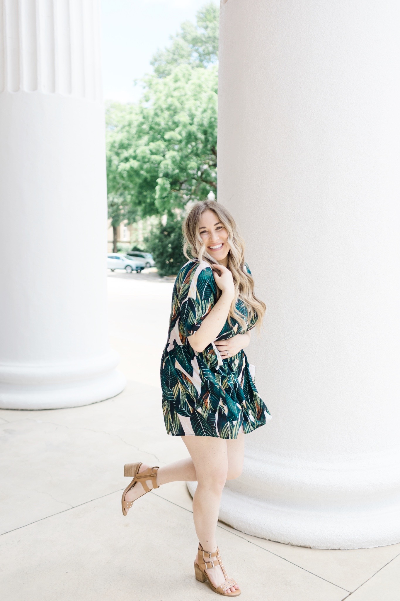 Amazon Summer Dresses Try On Haul featured by top Memphis fashion blog, Walking in Memphis in High Heels.