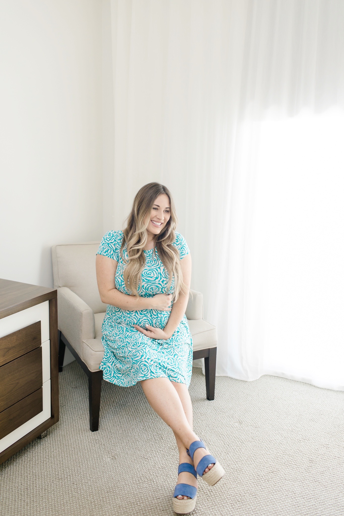 La Belle Bump Maternity Clothing Subscription Box review featured by top Memphis fashion blogger, Walking in High Heels.