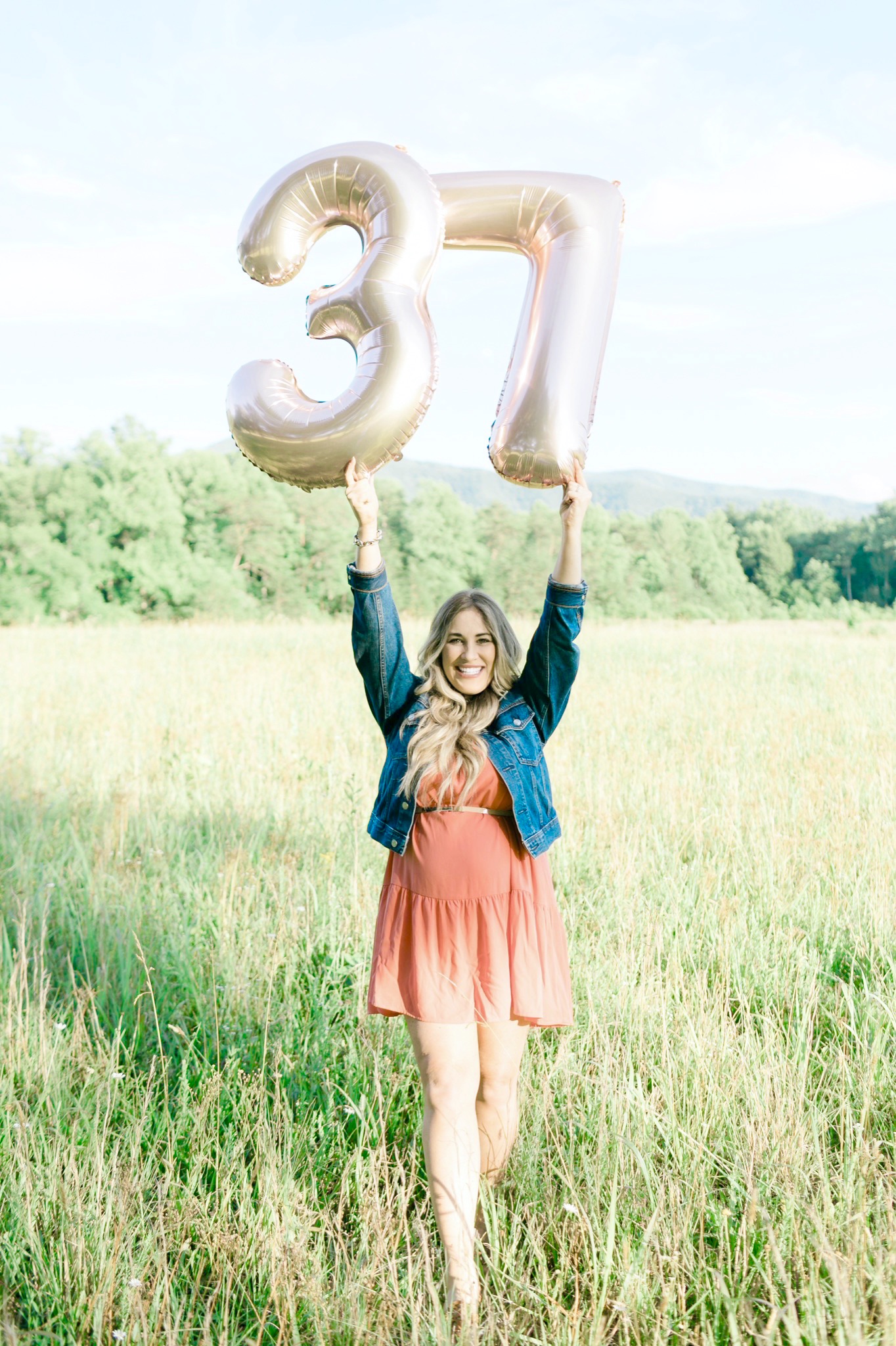 Top Memphis lifestyle blogger, Walking in Memphis in High Heels celebrates her birthday by hosting a Target gift card giveaway