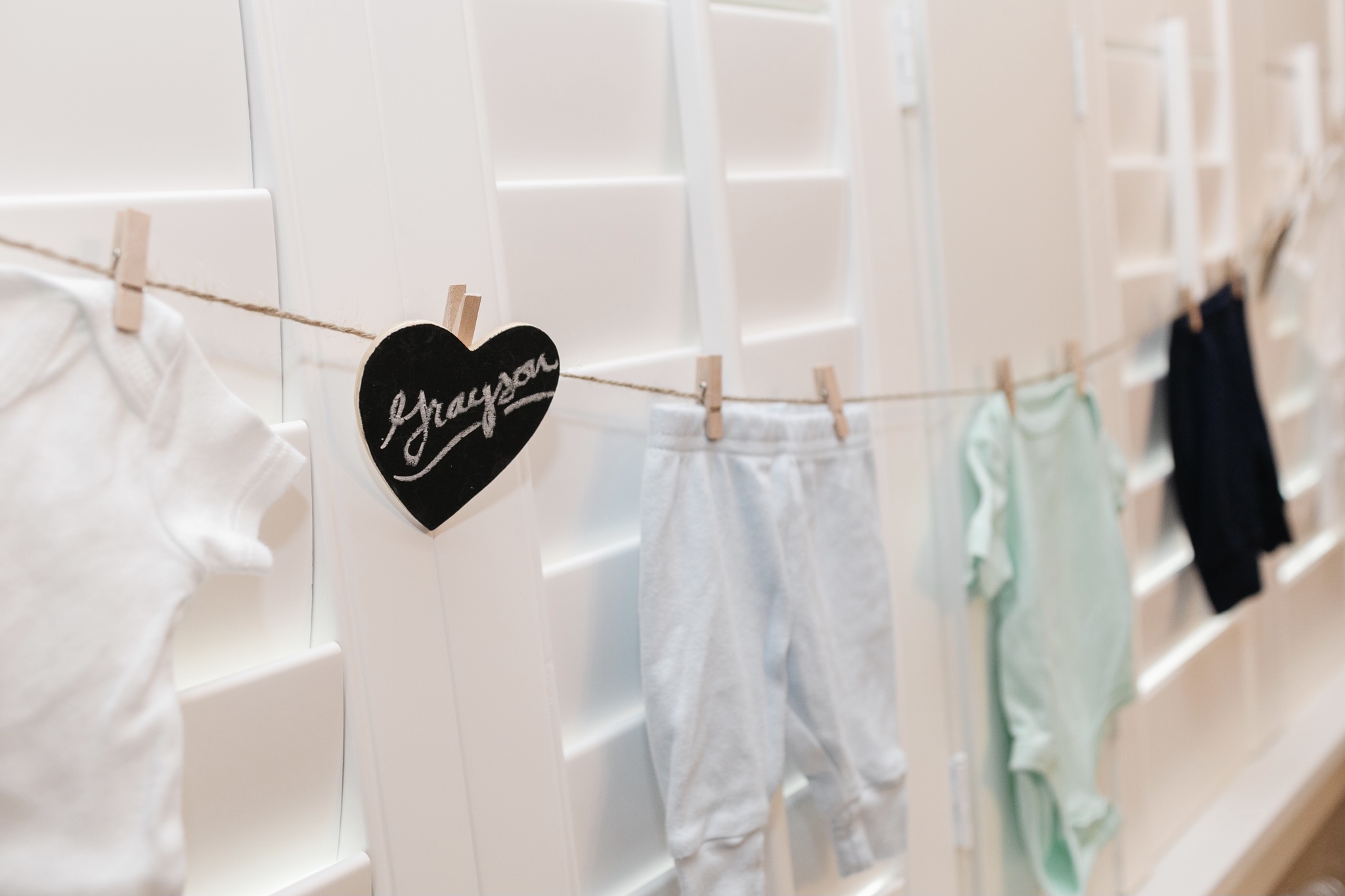Rustic Baby Shower theme by top Memphis lifestyle mommy blogger, Walking in Memphis in High Heels.