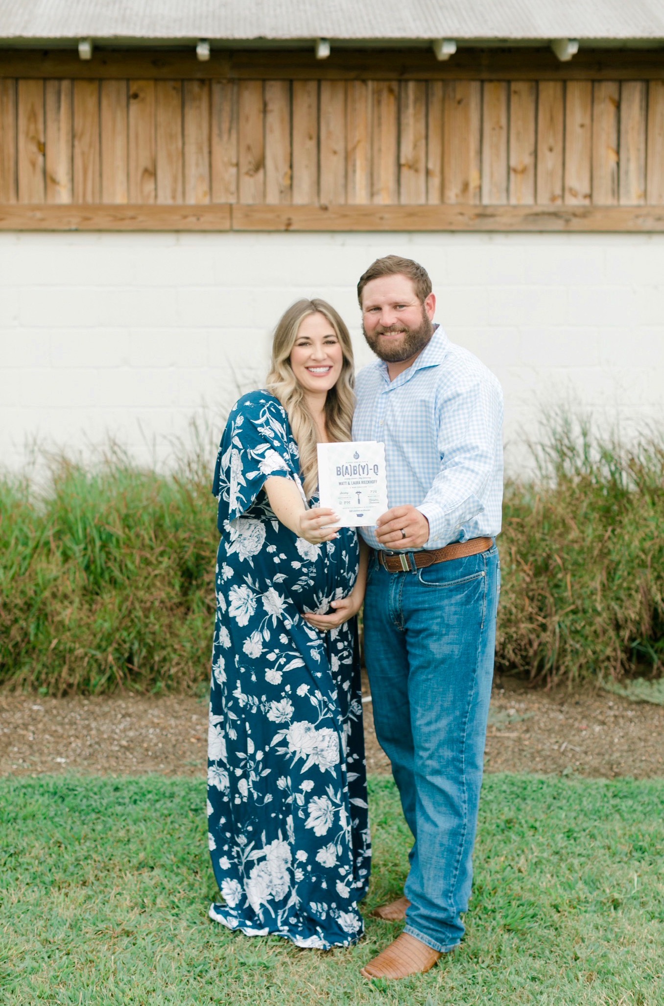 Rustic Baby Shower theme by top Memphis lifestyle mommy blogger, Walking in Memphis in High Heels.