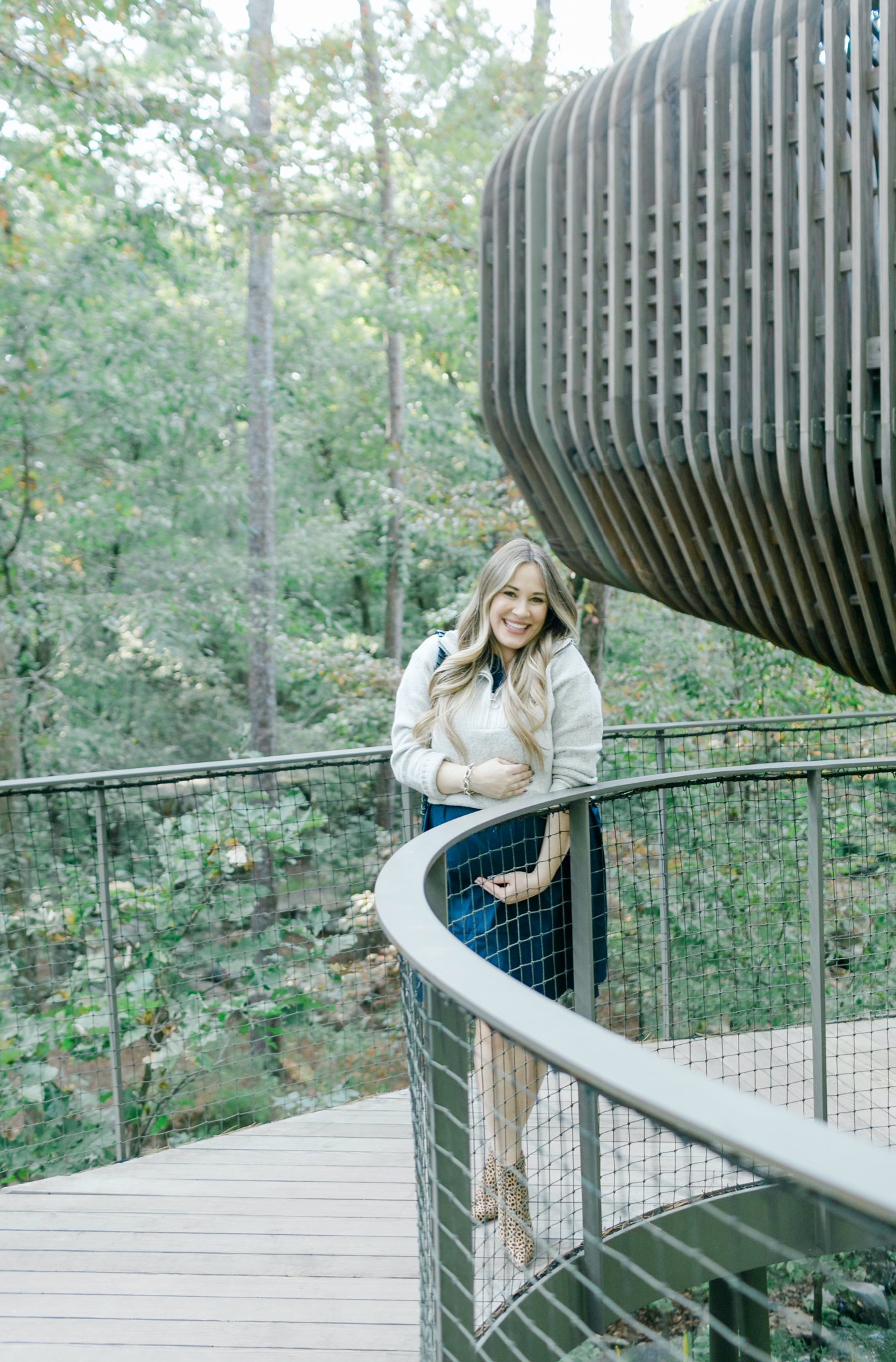 Cute fall sweater look styled by top Memphis fashion blogger, Walking in Memphis in High Heels: image of a woman wearing an Old Navy Mock Neck sweater.