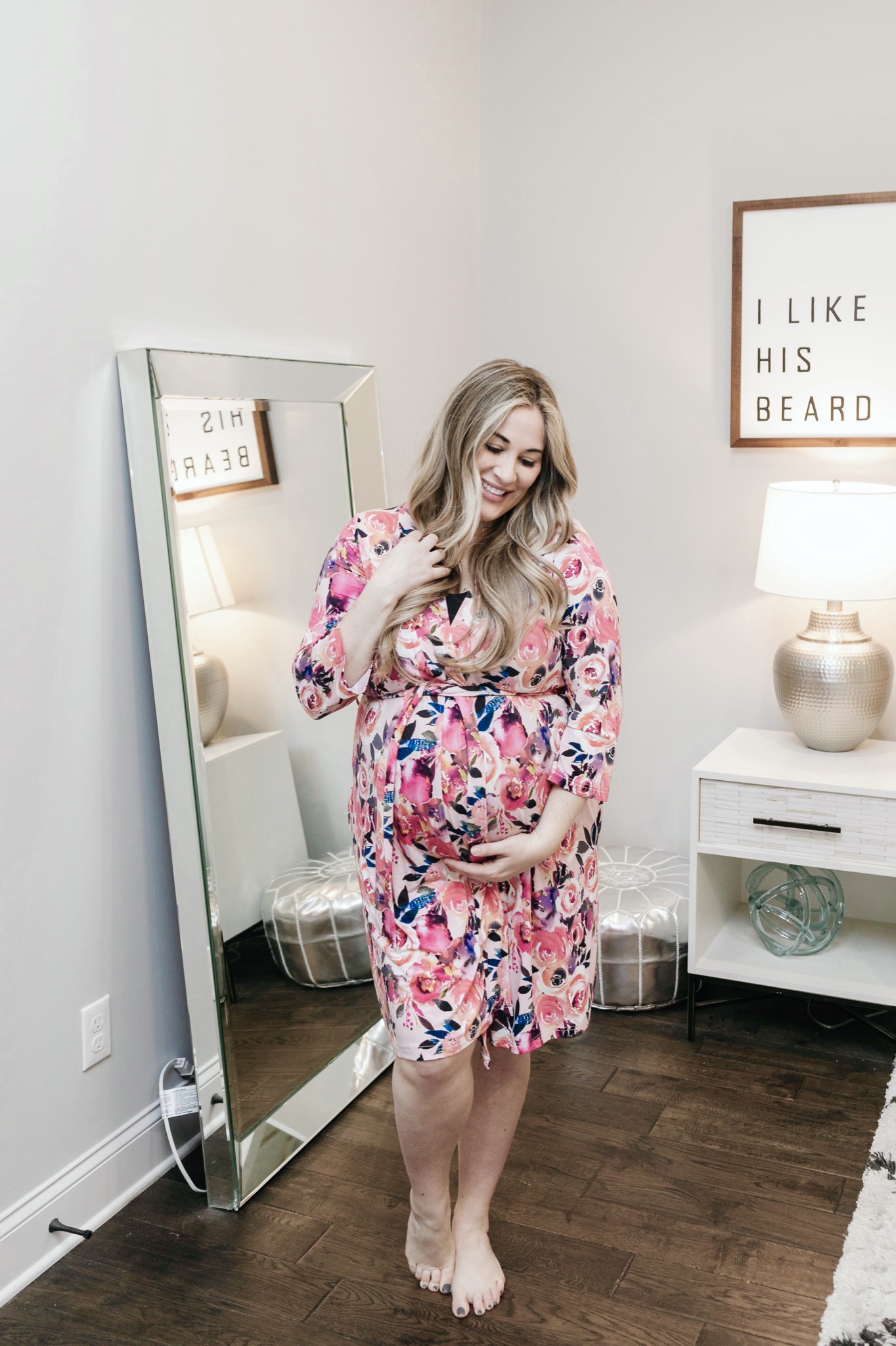 Third Trimester Bumpdate + High Risk Pregnancy Update featured by top Memphis mommy blogger, Walking in Memphis in High Heels.