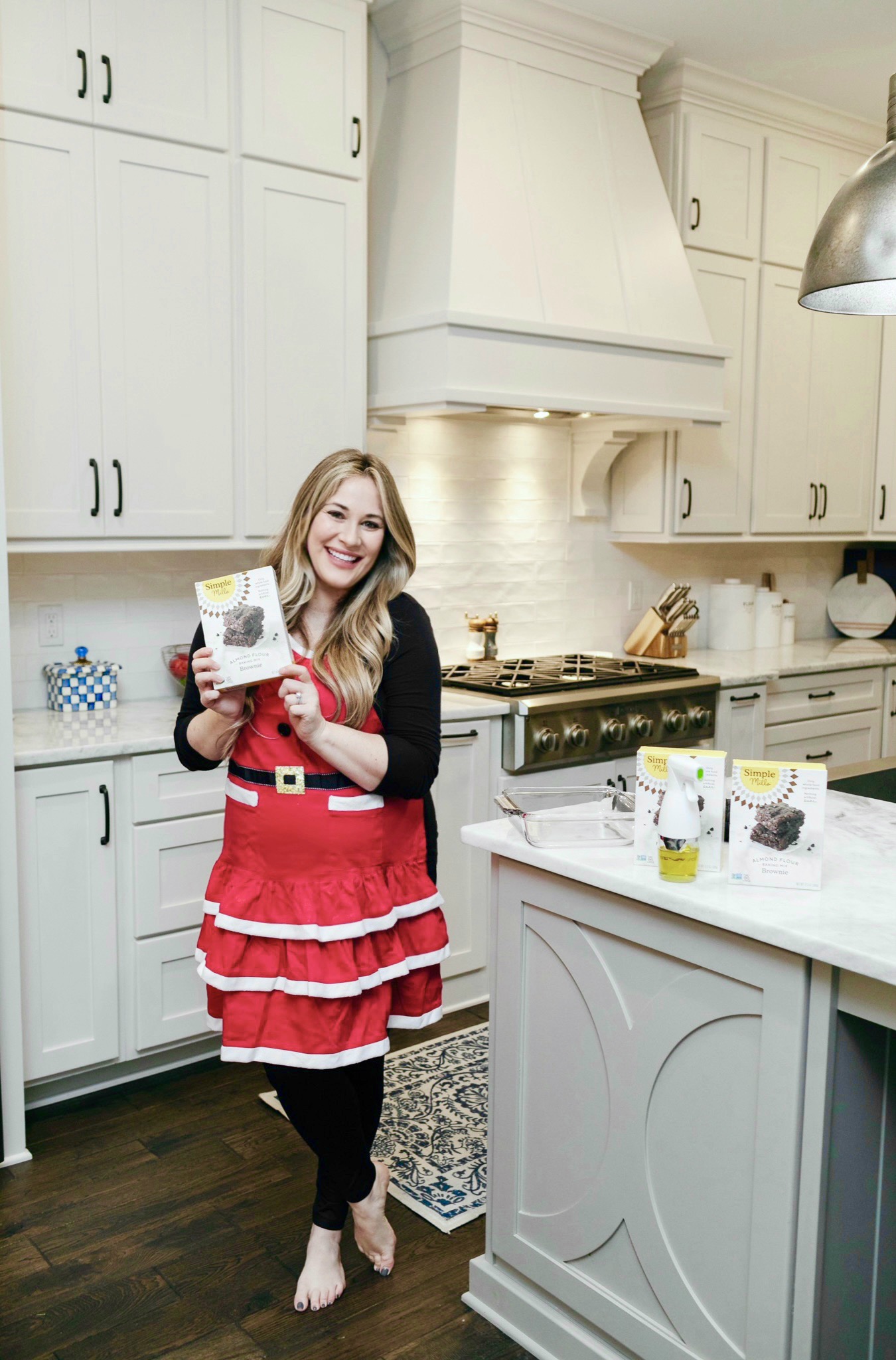 Easy and Healthy Holiday Treats to Bake with Simple Mills featured by top Memphis lifestyle blogger, Walking in Memphis in High Heels.