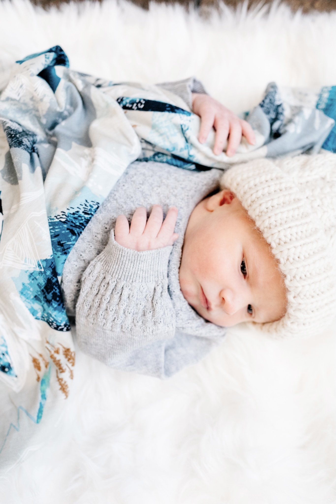 Welcome Grayson, a Baby Birth story featured by top Memphis mommy blogger, Walking in Memphis in High Heels.