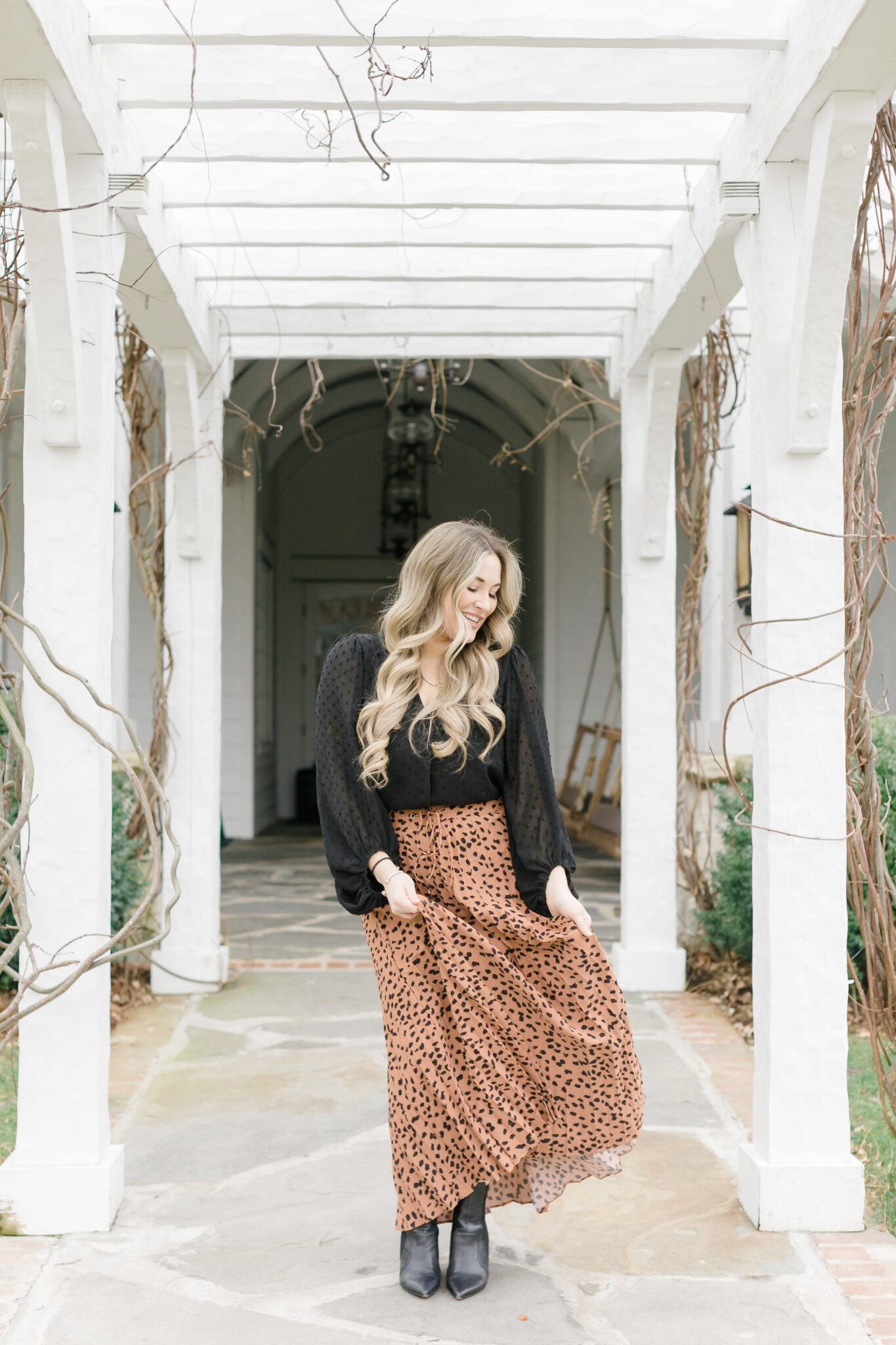 PinkBlush animal print maxi skirt styled by top Memphis fashion blogger, Walking in Memphis in High Heels.