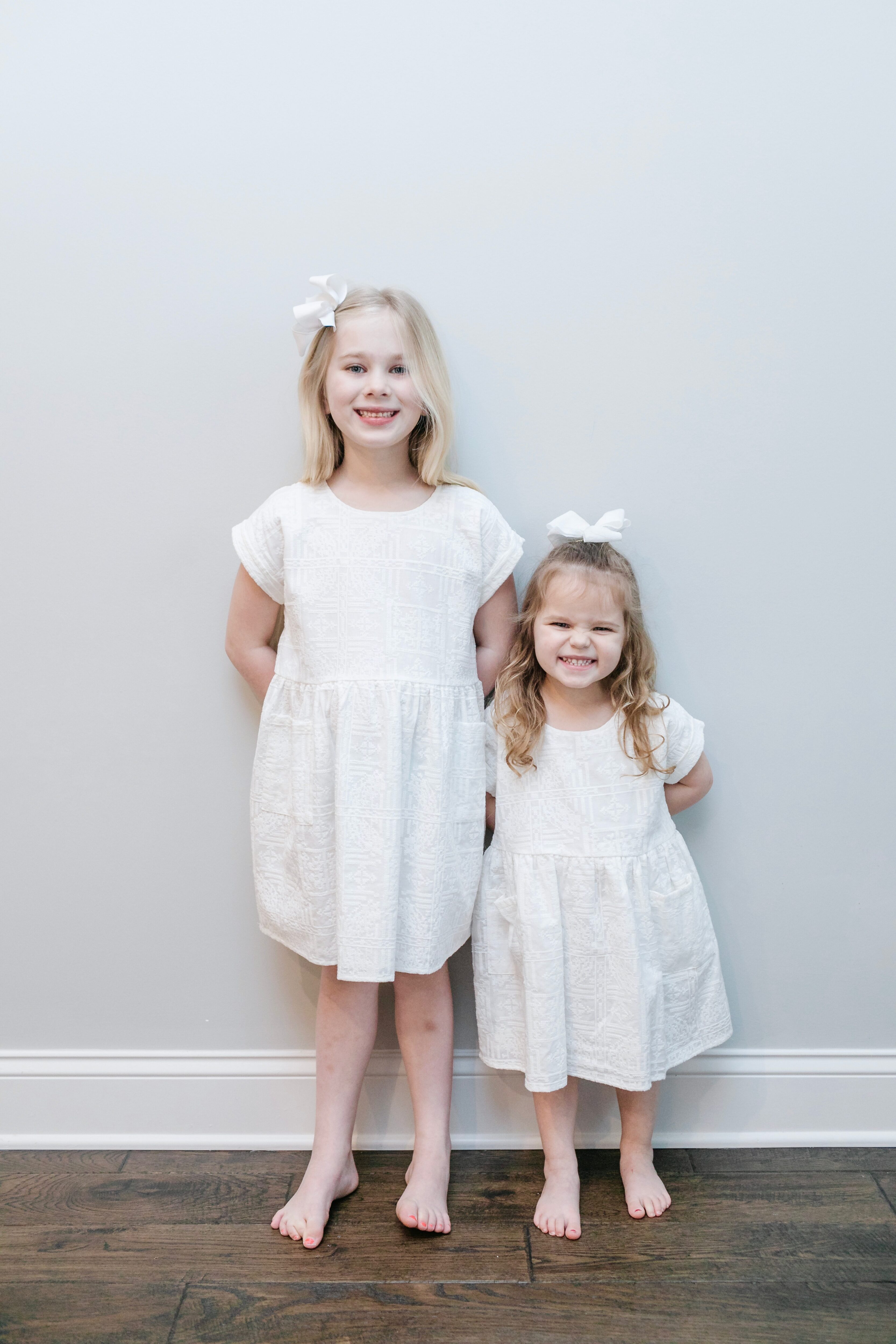 What to Wear for Spring Family Pictures, tips featured by top Memphis fashion blogger, Walking in Memphis in High Heels.