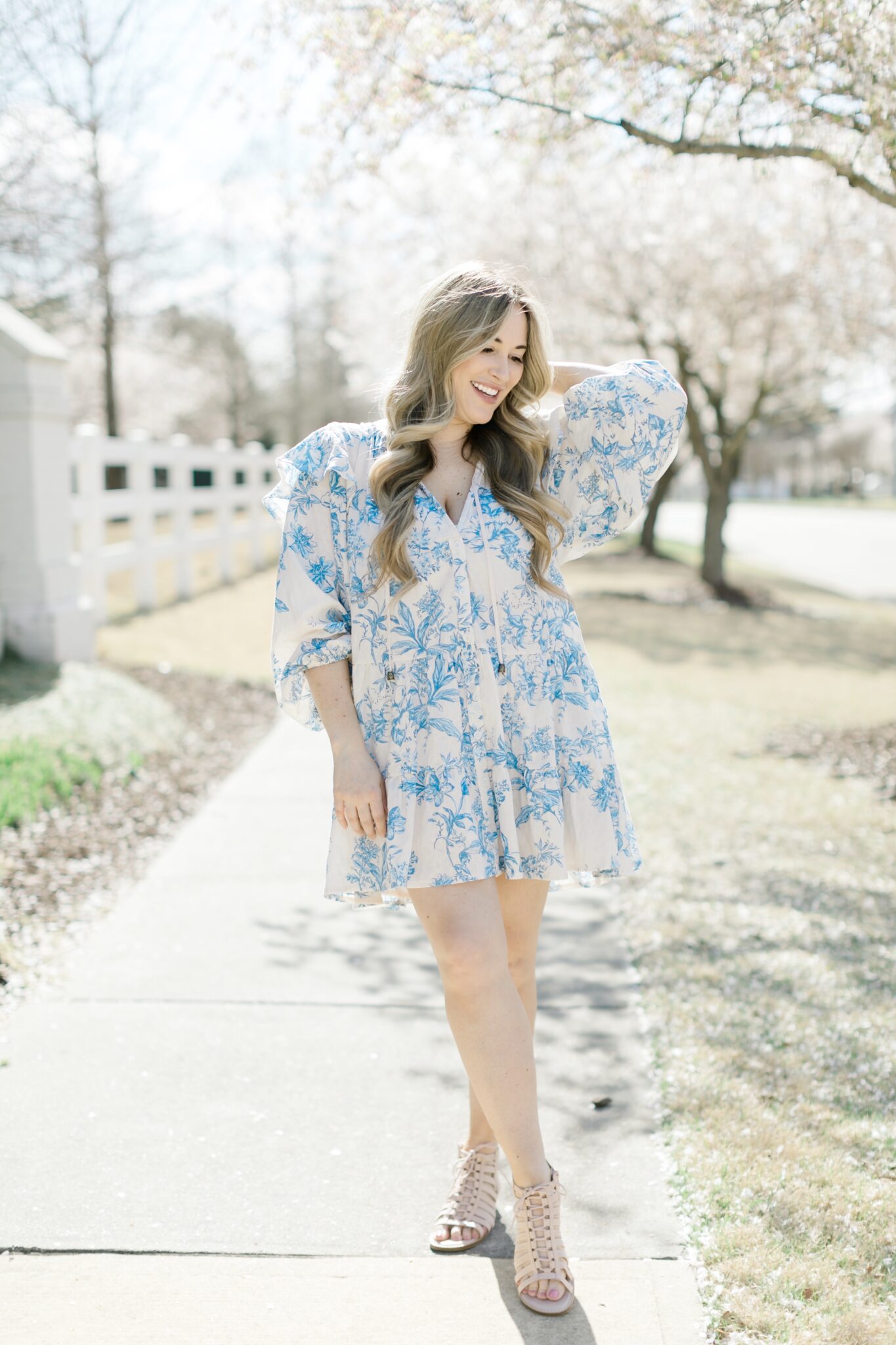 Feminine spring look styled by top Memphis fashion blogger, Walking in Memphis in High Heels.