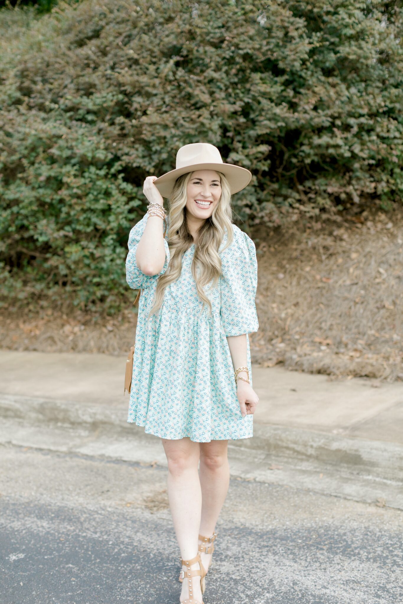 Spring florals featured by top Memphis fashion blogger, Walking in Memphis in High Heels: image of. a woman wearing a Red Dress Boutique mint floral dress.