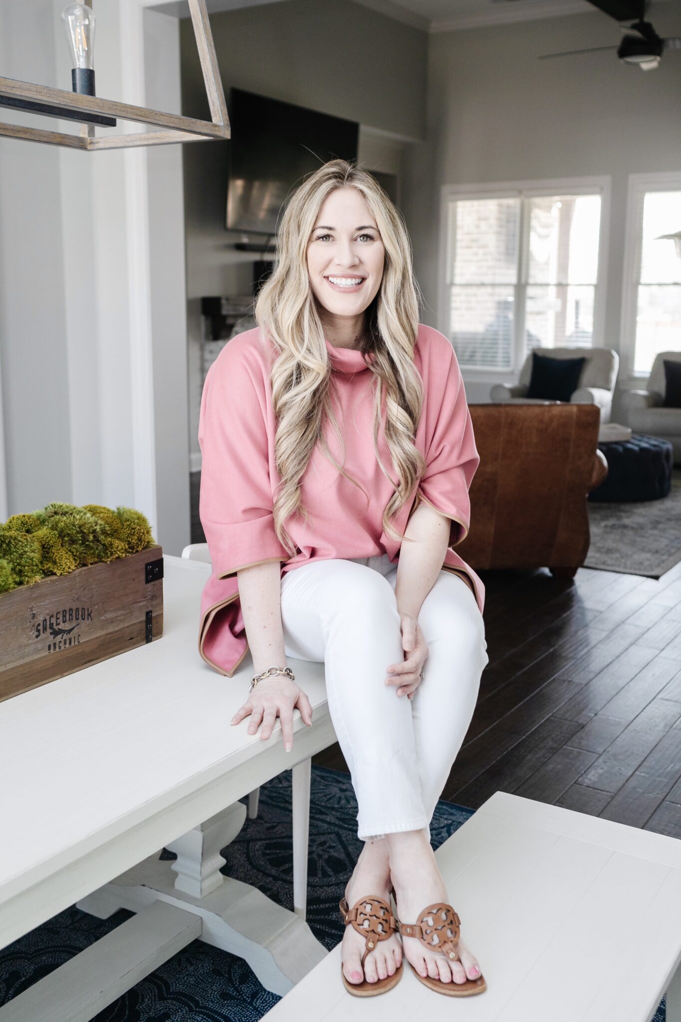 Spring pink fashion featured by top Memphis fashion blogger, Walking in Memphis in High Heels: image of a woman wearing a pink Tuckernuck piper poncho