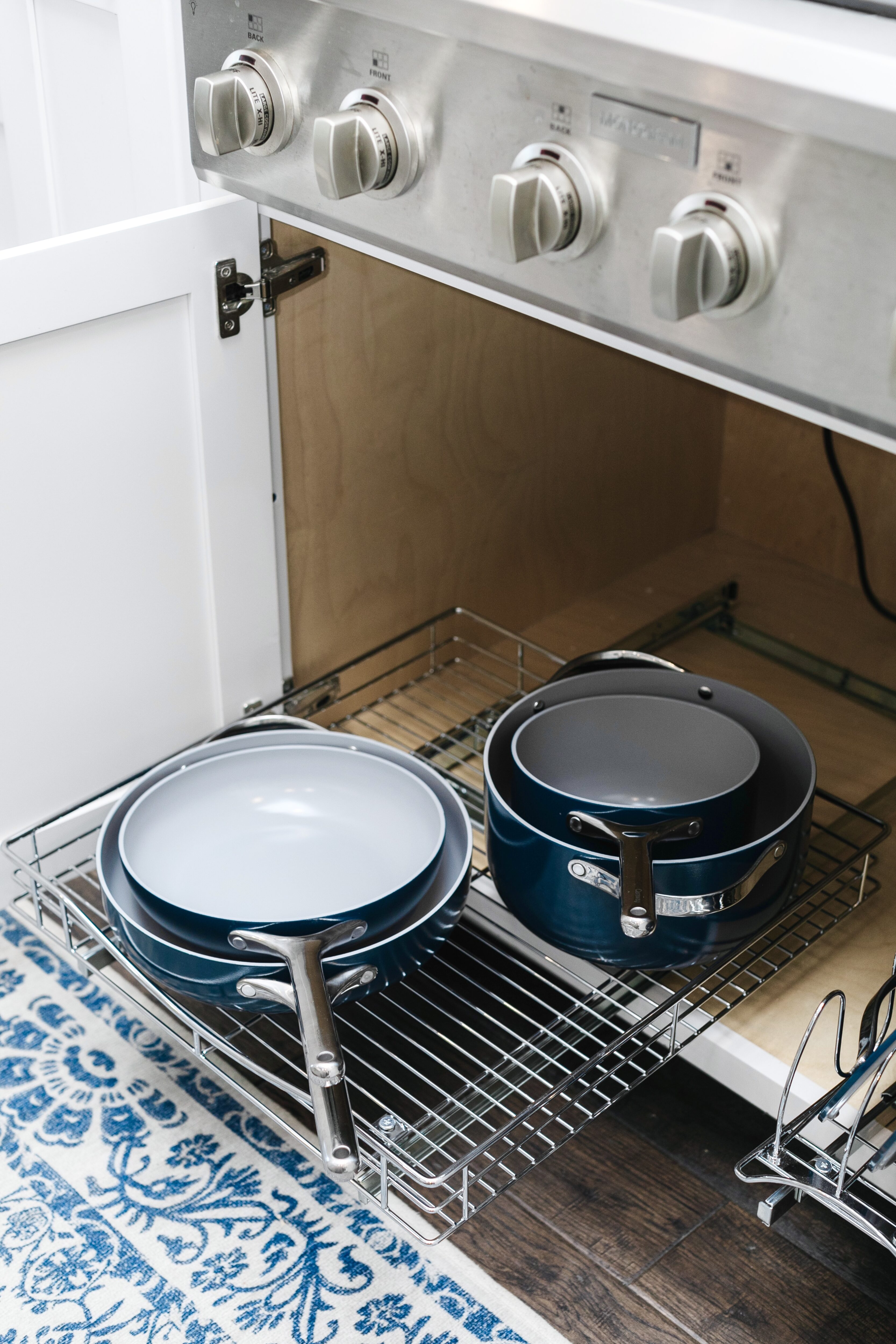 How to Organize Pot and Pans • Neat House. Sweet Home®