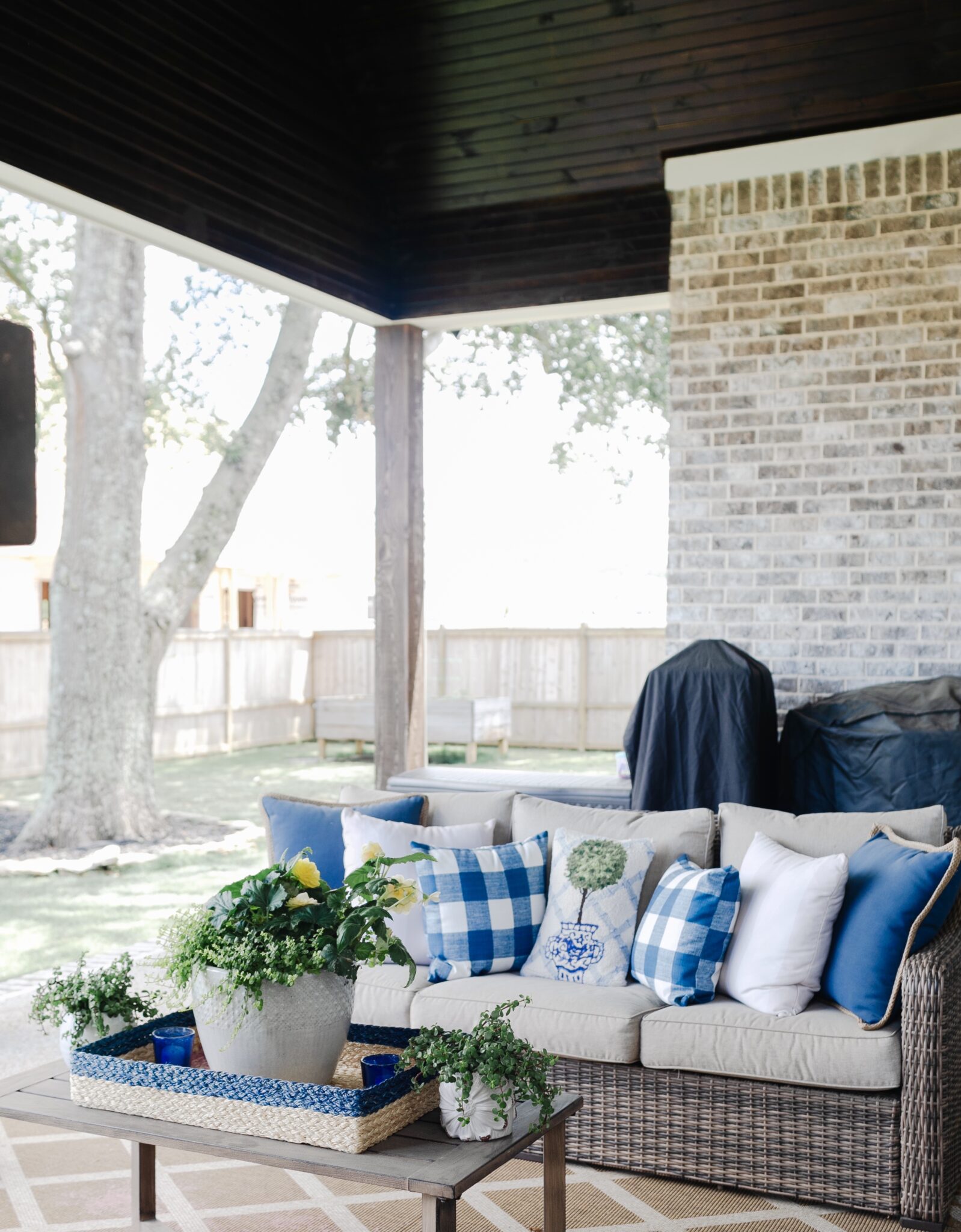 Wayfair Outdoor Furniture and Decor featured by top Memphis lifestyle blogger, Walking in Memphis in High Heels.
