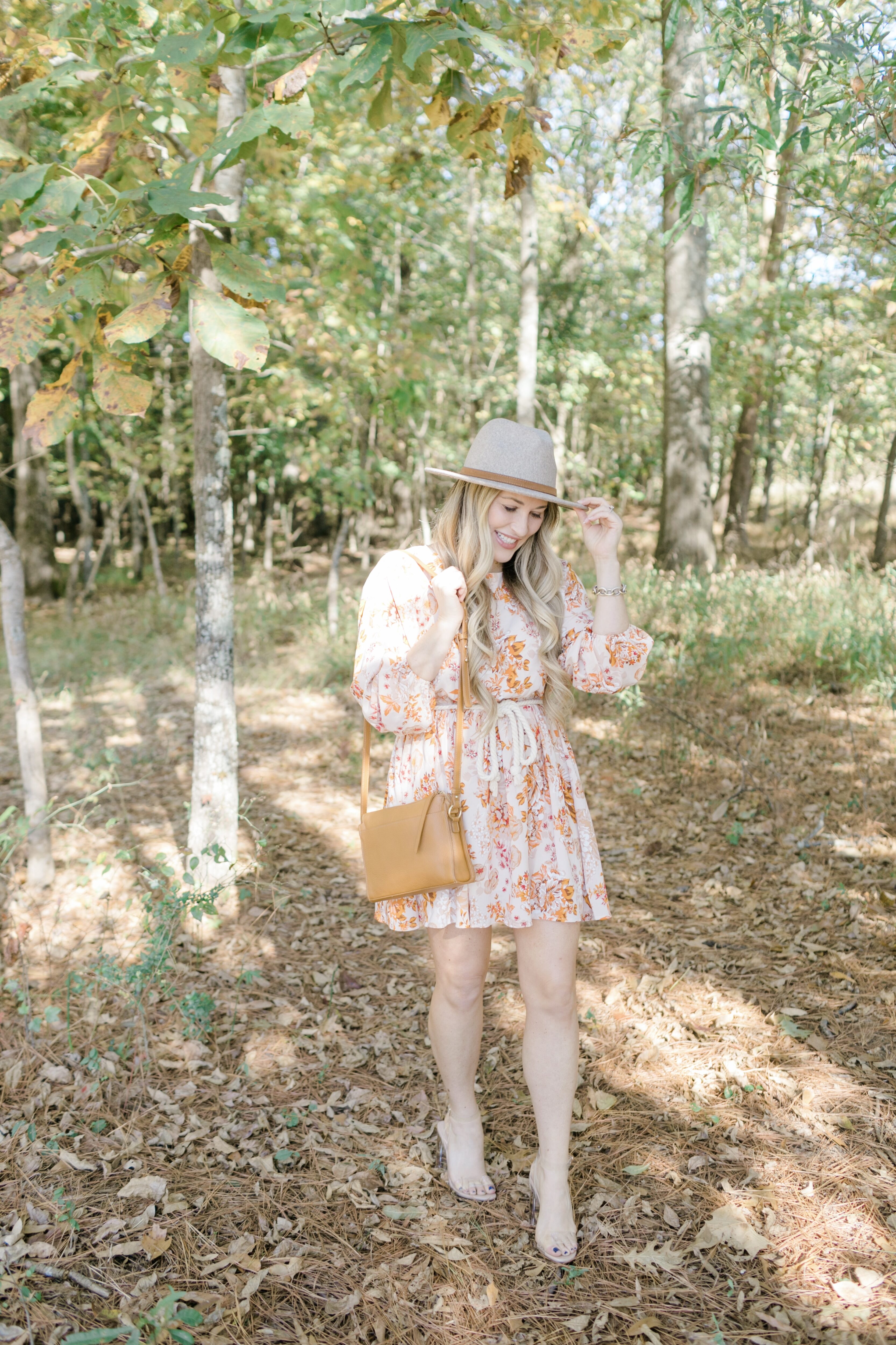 How to Wear White Boots for Fall - Lizzie in Lace