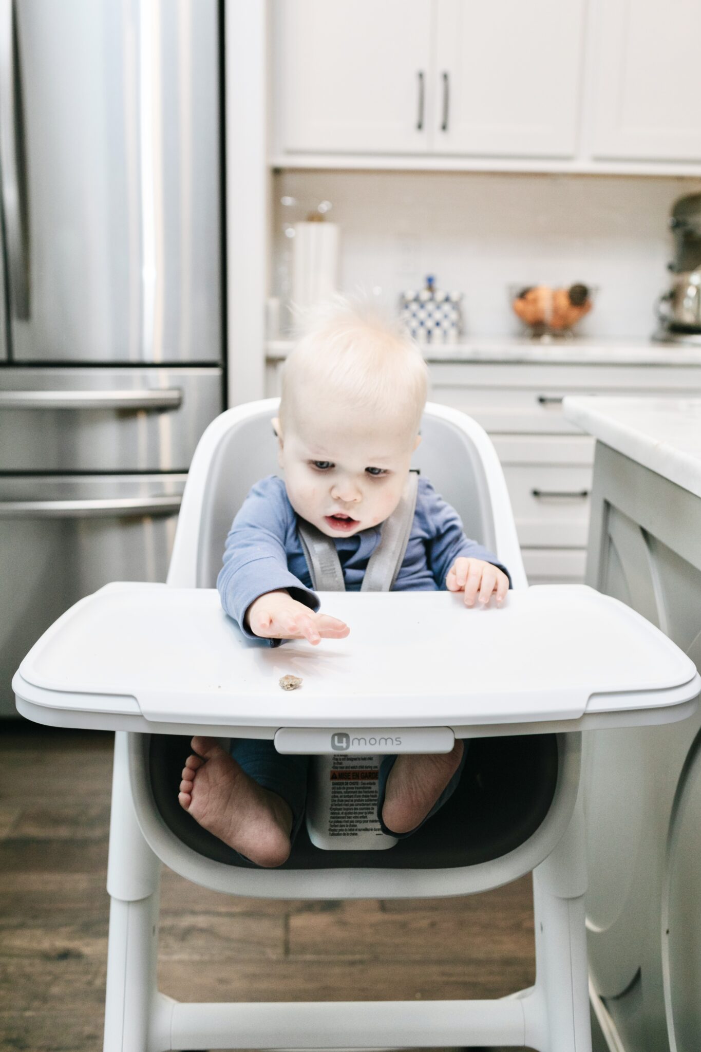 4moms Connect High Chair reviewed by top US mommy blogger, Walking in Memphis in High Heels.