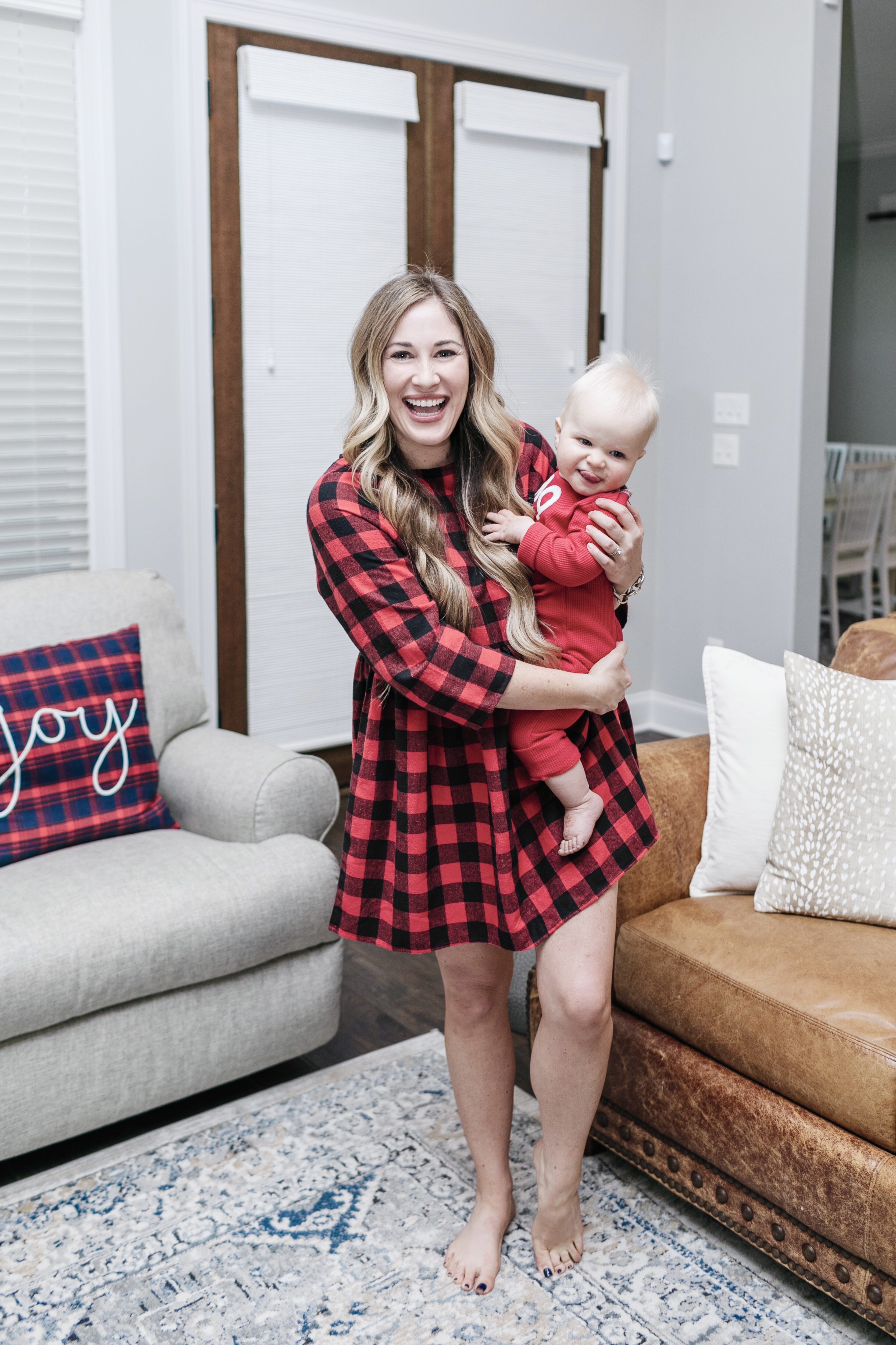 Cute Christmas Looks featured by top mom fashion blogger, Walking in Memphis in High heels: image of a woman wearing an old Navy plaid mini dress.